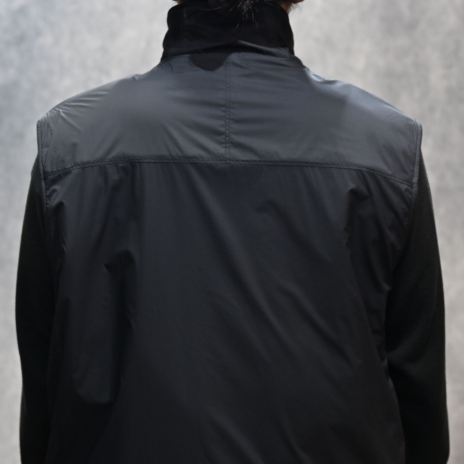 REVERSIBLE VEST （BLACK）｜リバーシブル ベスト｜9252-VE01-003