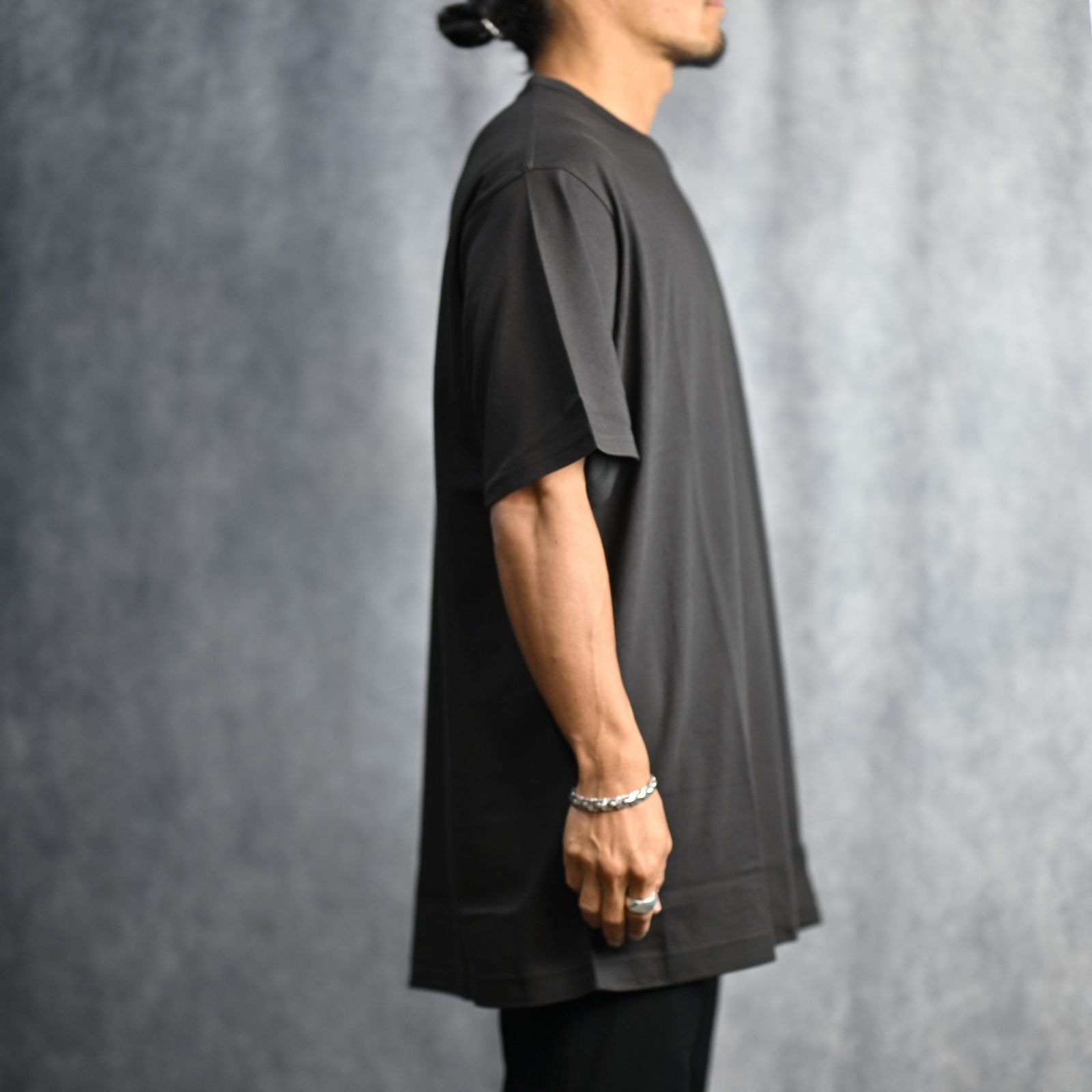 30/- COTTON SINGLE JERSEY ROUND NECK HALF SLEEVE （CHARCOAL） カットソー （チャコール） HO-T02-070-4