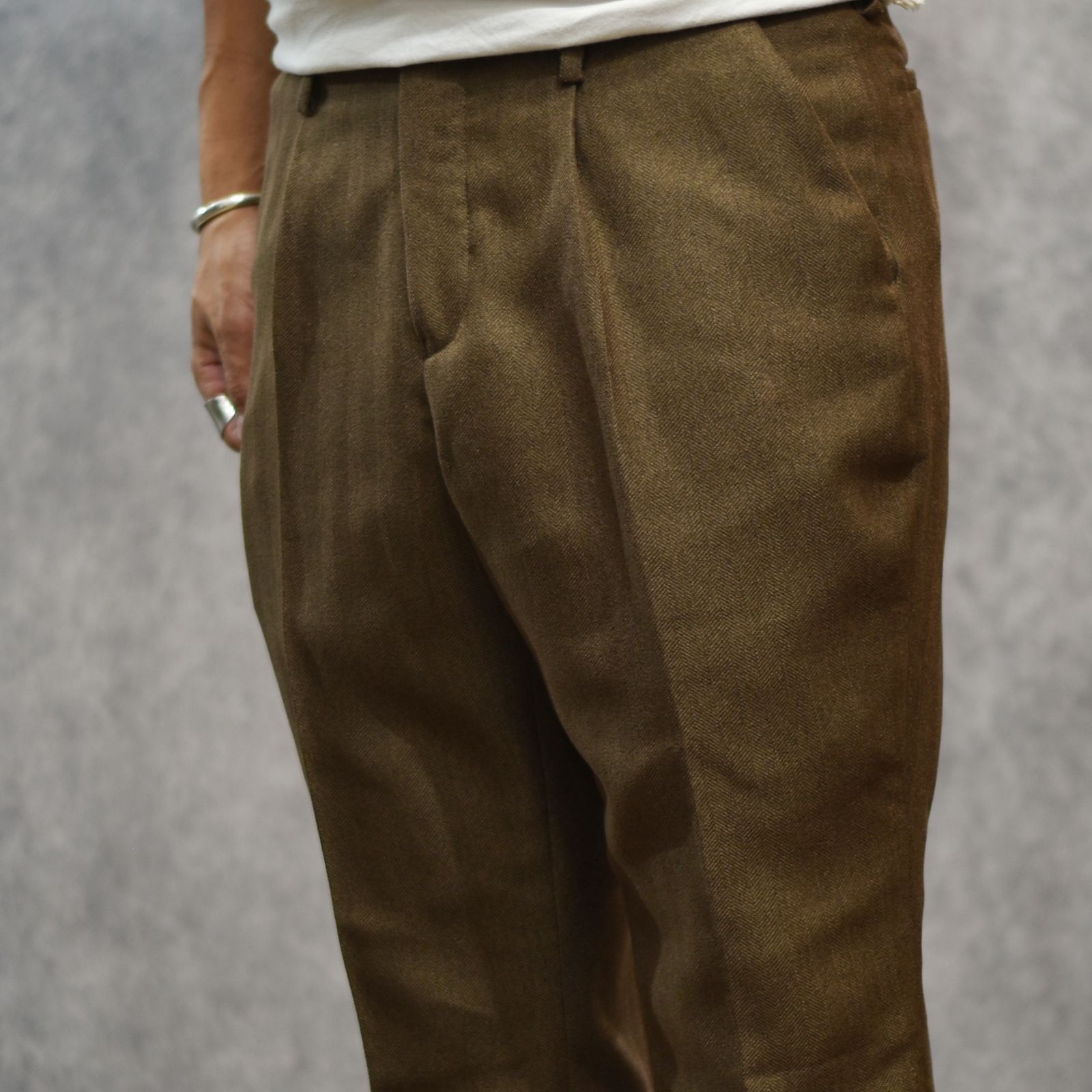 VINTAGE TYPE HERRINGBONE SLACKS (BROWN)｜ヘリンボーン スラックス｜CL-25AW032