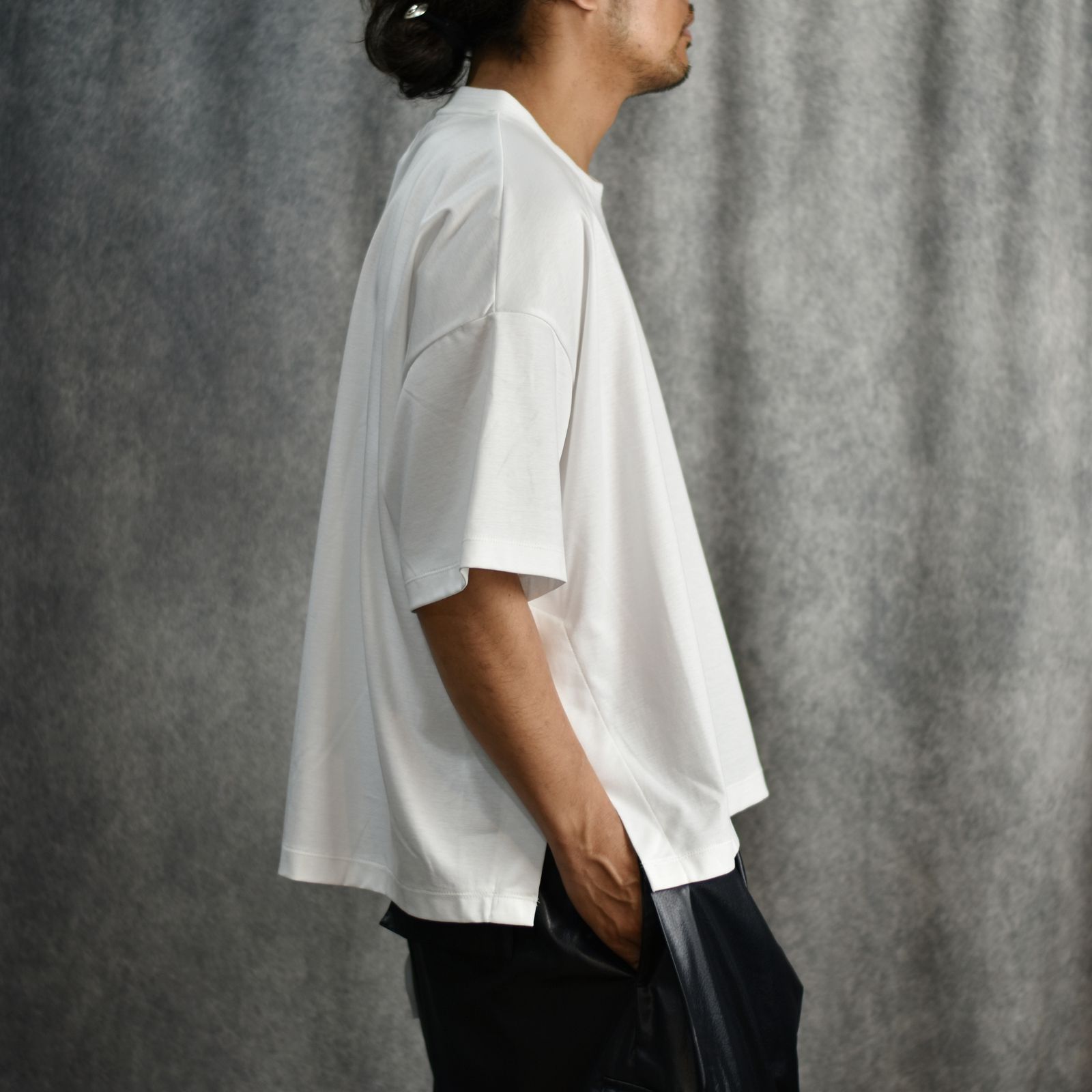 サイドベンツポケットTシャツ (WHITE) / LB25SS-TE09-PLN