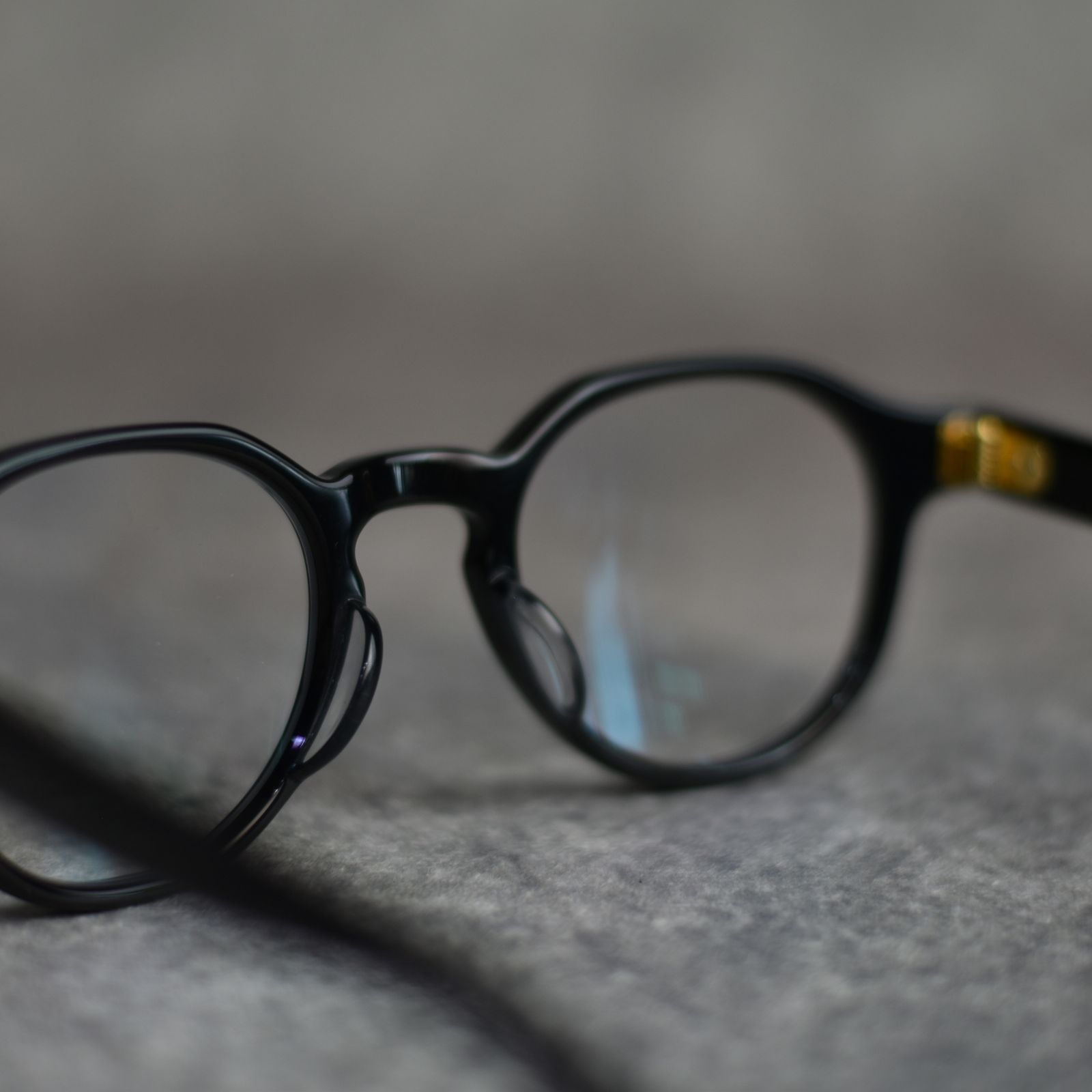 BOSTON TYPE GLASSES ＜PHOTOCHROMIC LENS＞ (BLACK/調光GRAY) / ボストンタイプ サングラス