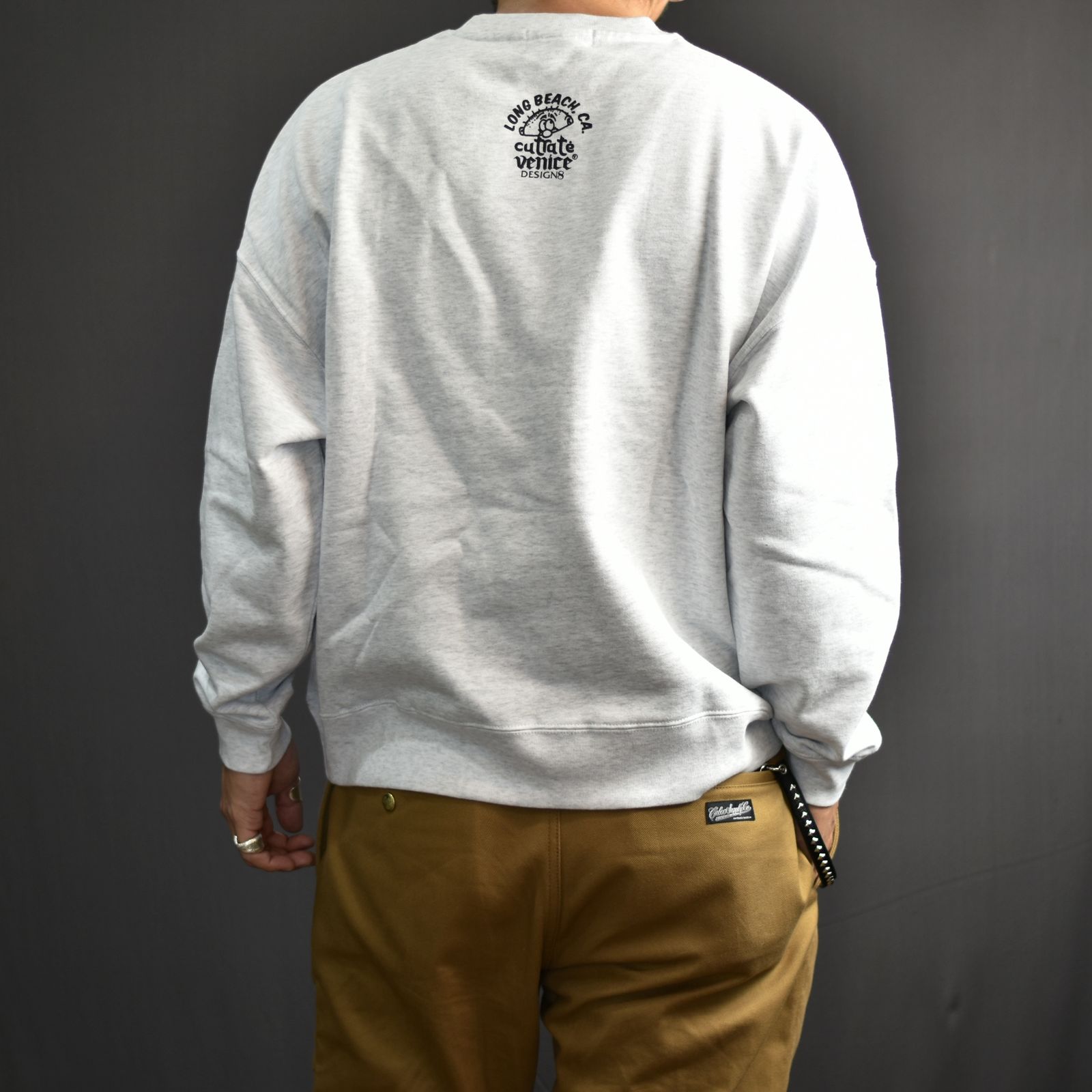 ×VENICE8 COFFEE HOUSE SMILEY FACE DISPENSER DROP CREW NECK SWEAT (GRY) / ドロップショルダー クルーネック スウェット