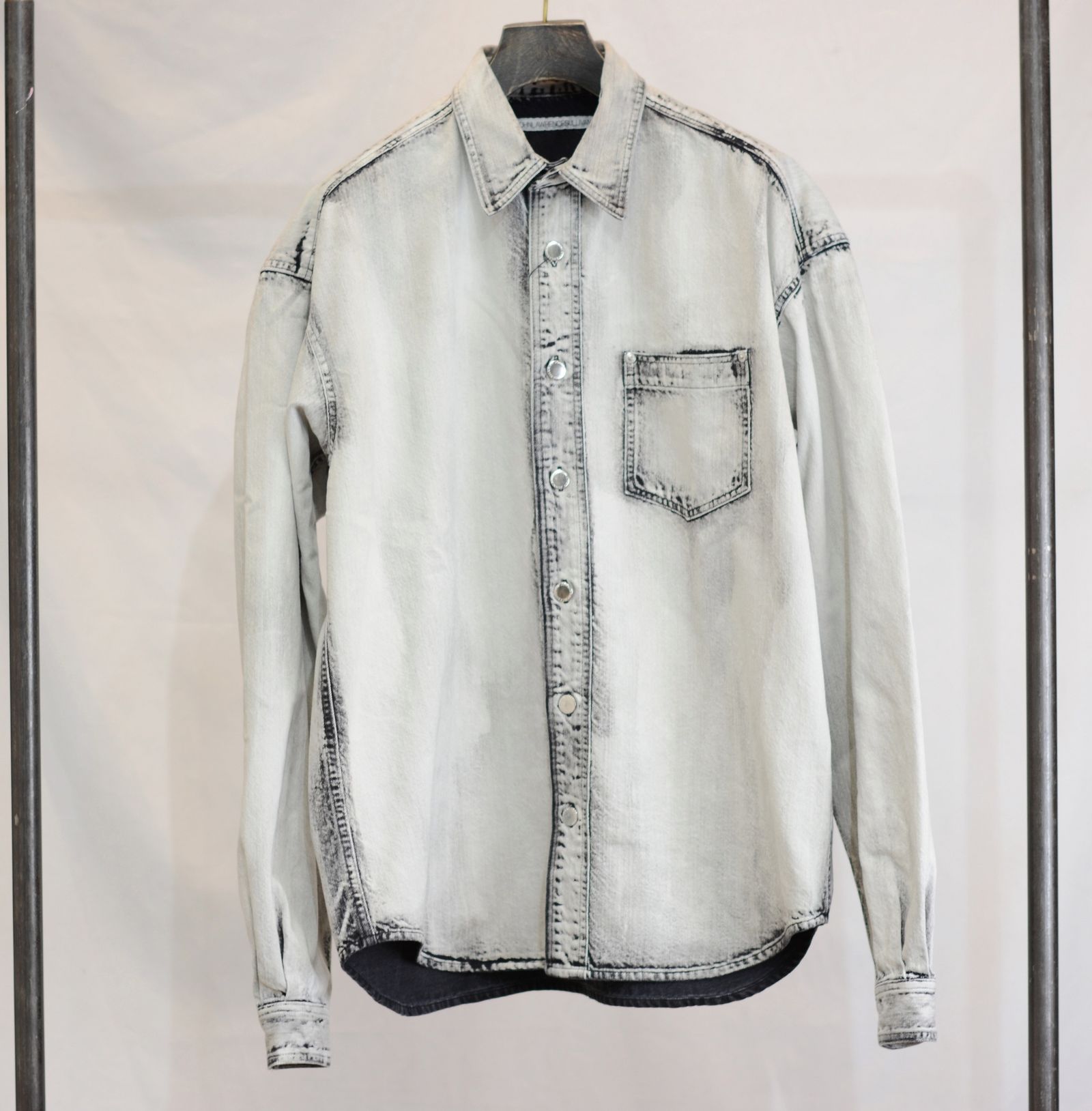 JOHNLAWRENCESULLIVAN - Bleached denim oversized shirt | chord