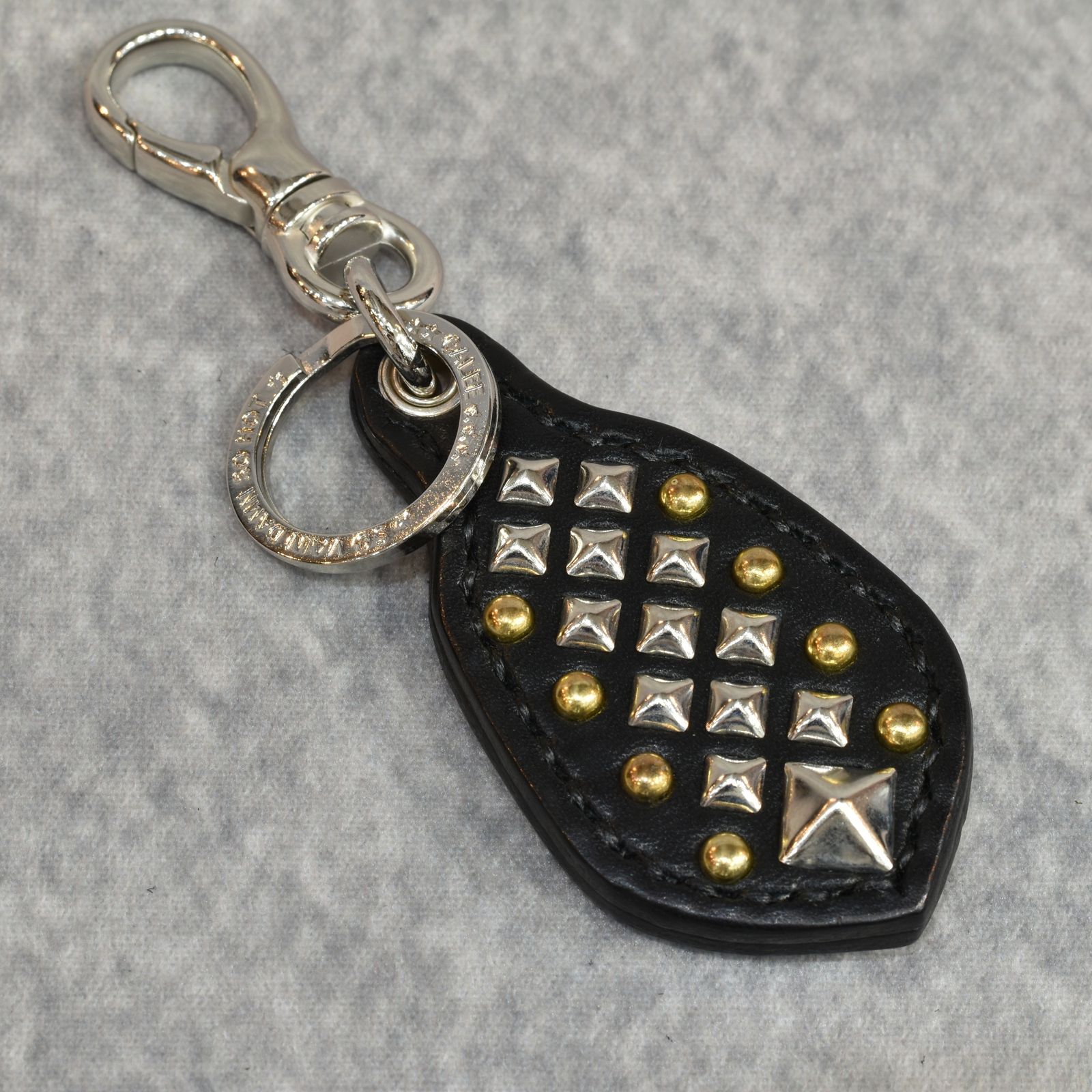 STUDS LEATHER RUGGED KEY RING (BLACK)｜スタッズ レザー ラギッド キーリング キーホルダー｜CL-25AW011LE