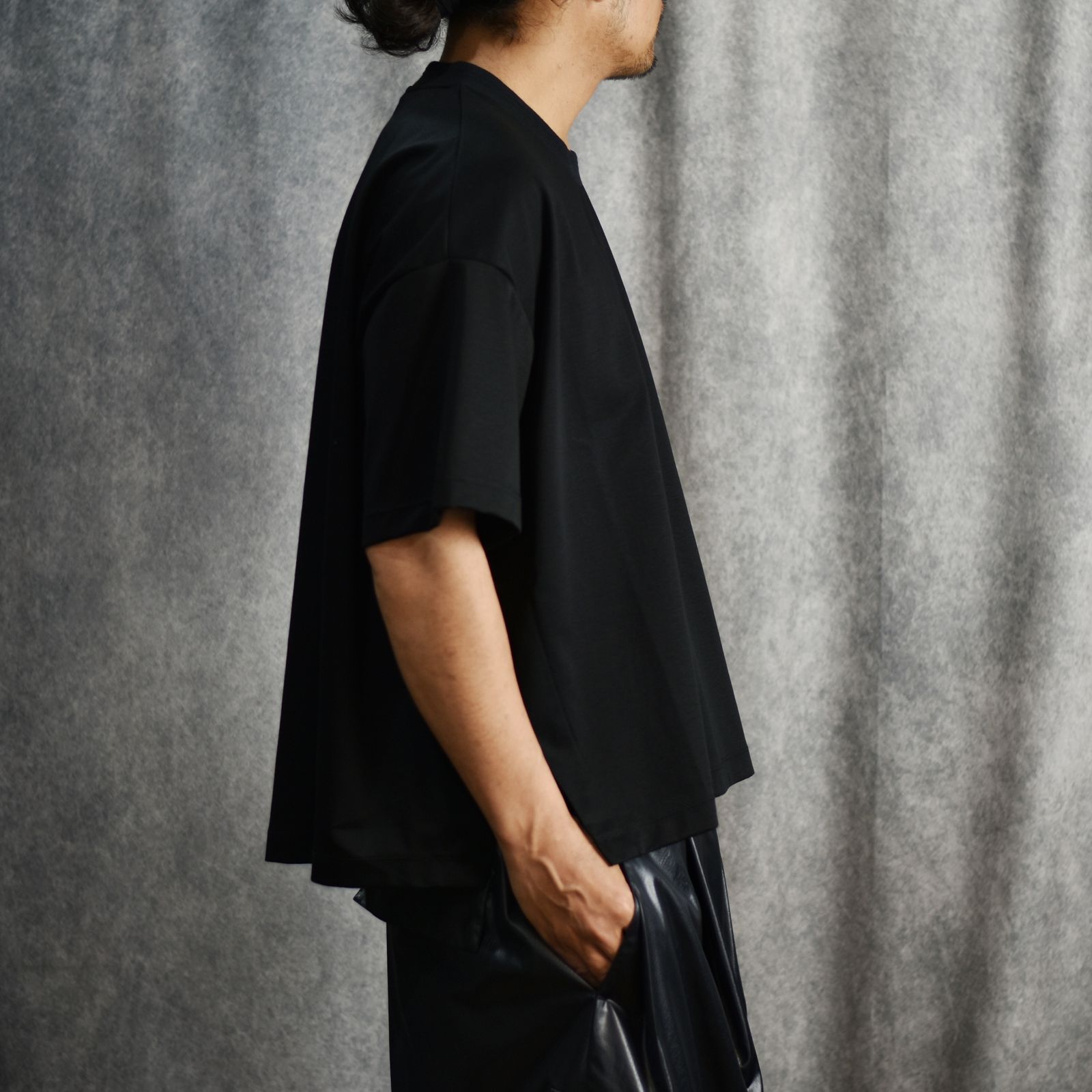 サイドベンツポケットTシャツ (BLACK) / LB25SS-TE09-PLN