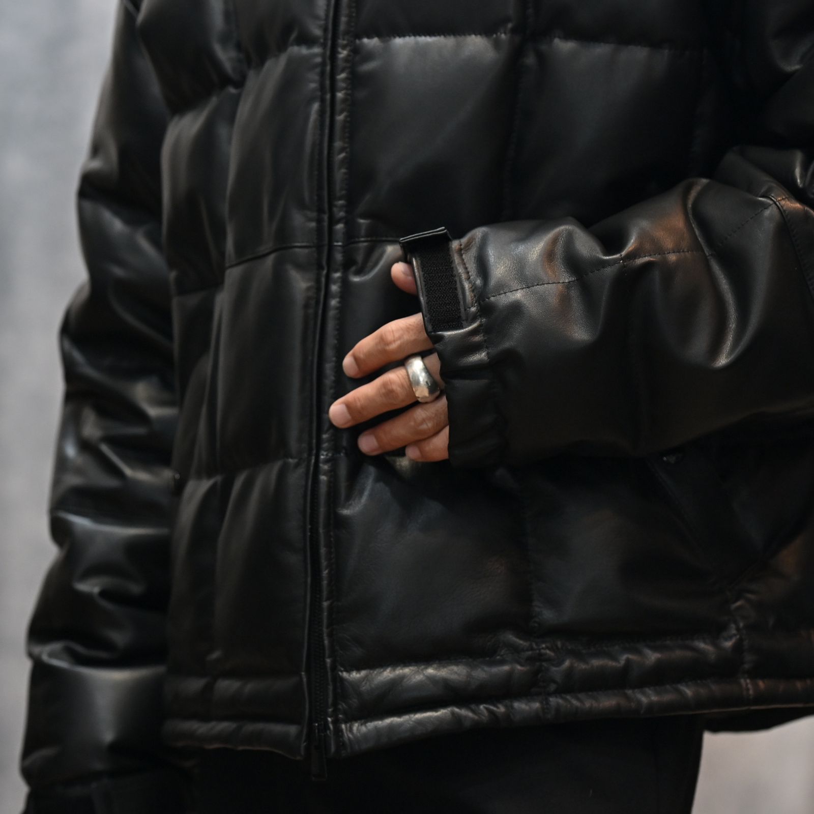 LEATHER DOWN JK (BLACK） / レザー ダウンジャケット （ブラック） 78001130