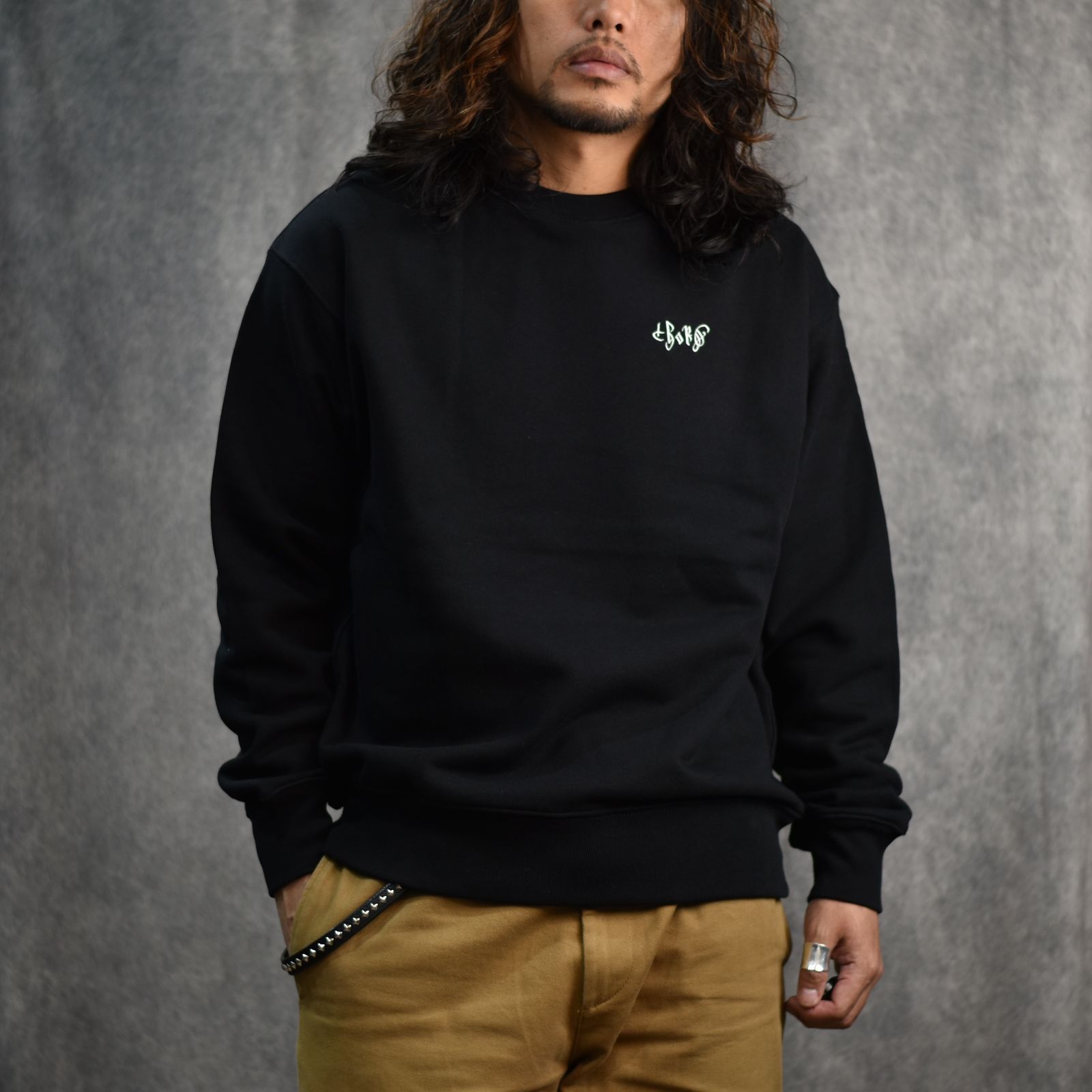 "chord" EMBROIDERY 12.7OZ CREW NECK SWEAT (BLACK) / ロゴ刺繍 12.7オンス クルーネック スウェット (ブラック)