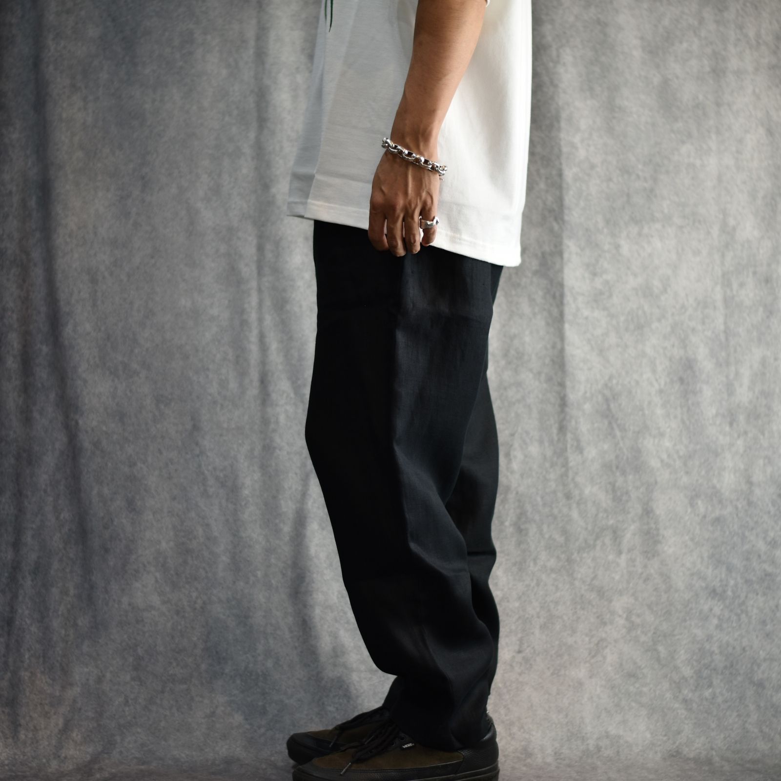 JAPAN LINEN HERRINGBONE EASY SLACKS (BLACK) / リネンヘリンボーンイージースラックス