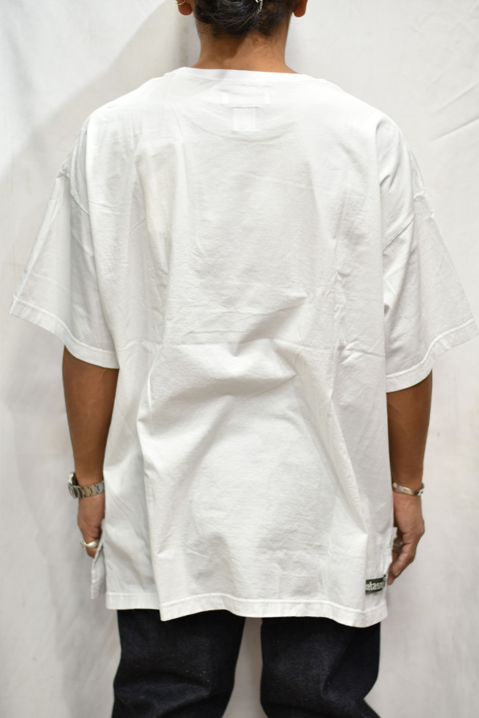 SOCCER LOGO BIG TEE (WHITE)