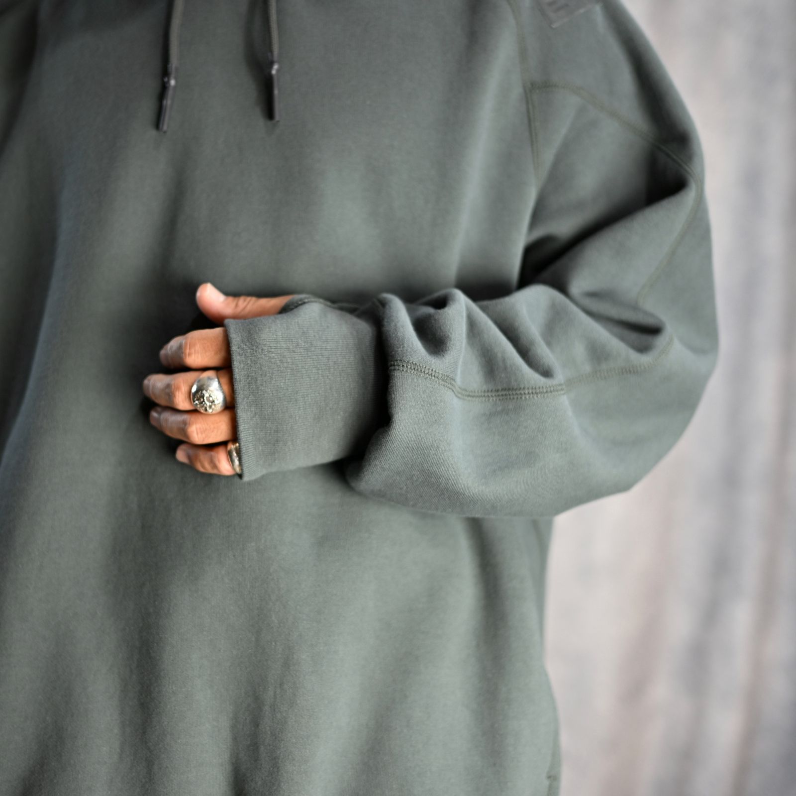 EXCHANGE POCKET HOODIE (CHARCOAL) - フーディー パーカー （チャコール） / 9242-CS01-009