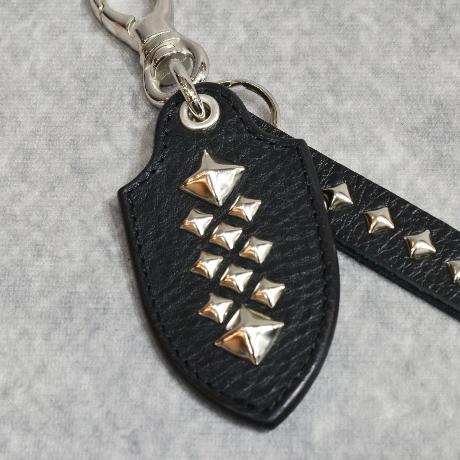 STUDS LEATHERS SHORT KEY RING (BLACK)｜キーリング・キーホルダー｜CL-26SS007LE
