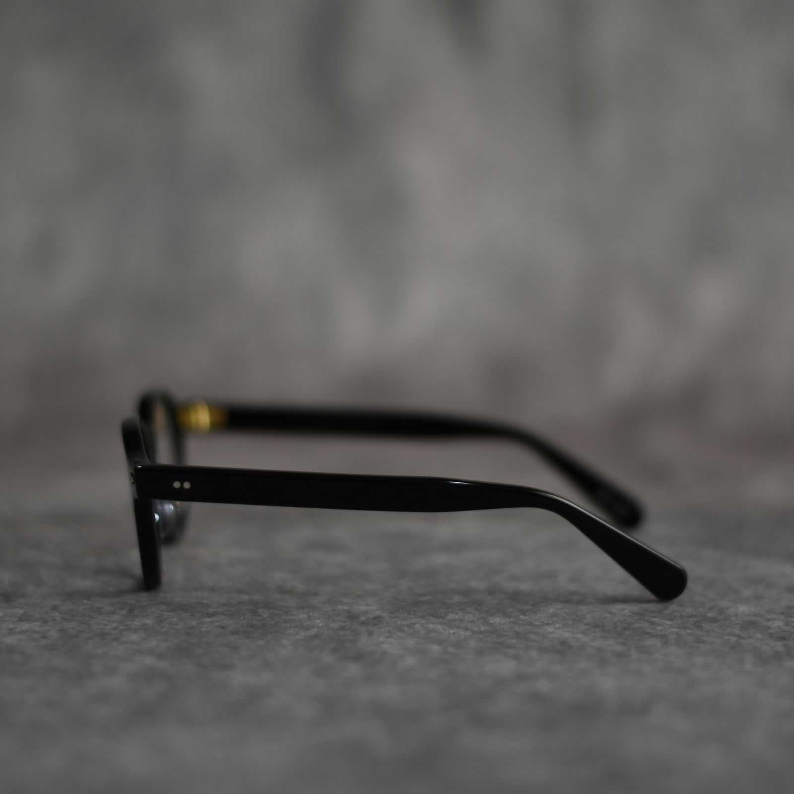BOSTON TYPE GLASSES ＜PHOTOCHROMIC LENS＞ (BLACK/調光GRAY) / ボストンタイプ サングラス