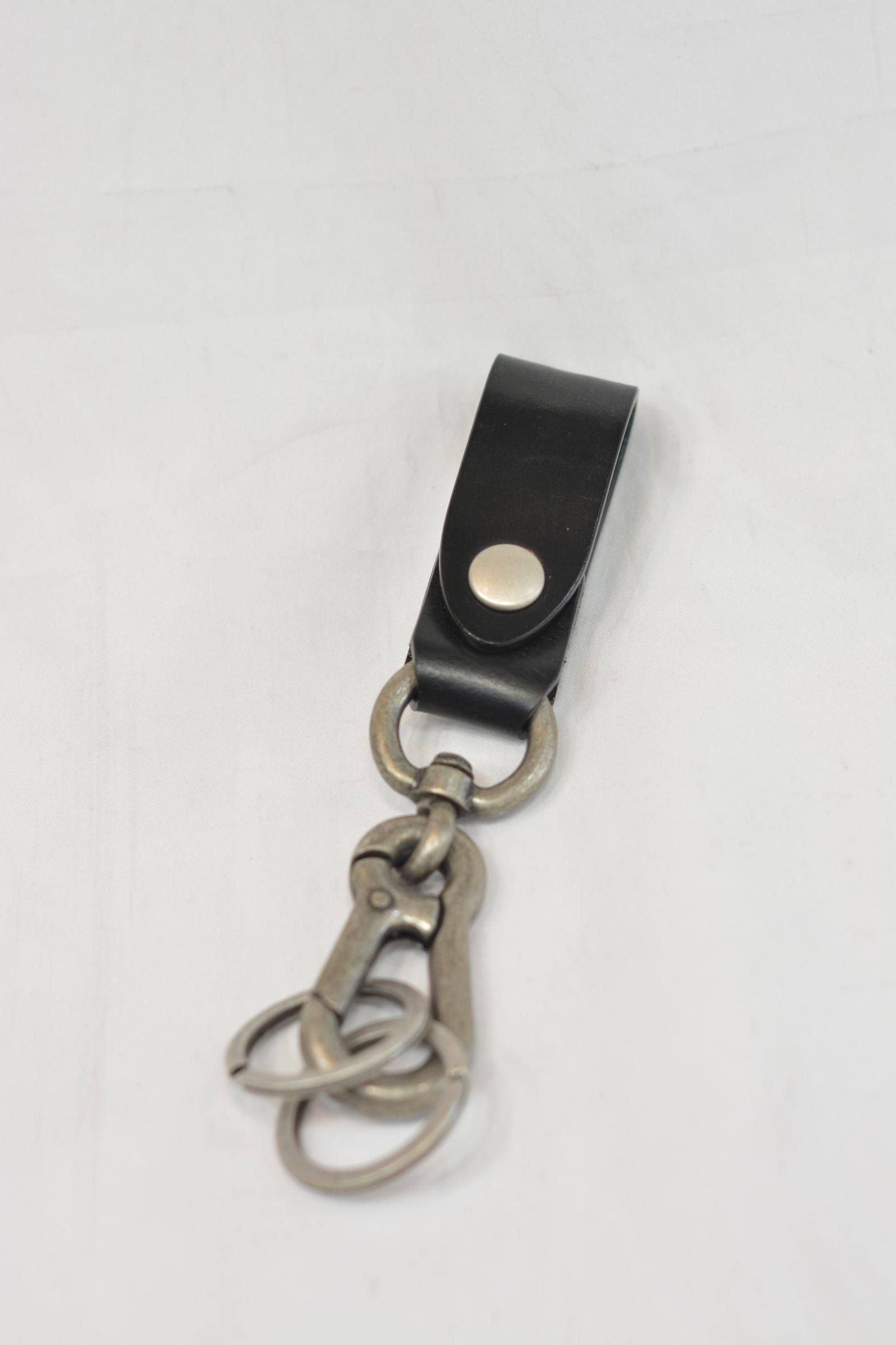 ISAMU KATAYAMA BACKLASH - GUIDI オイルカーフ キーホルダー
