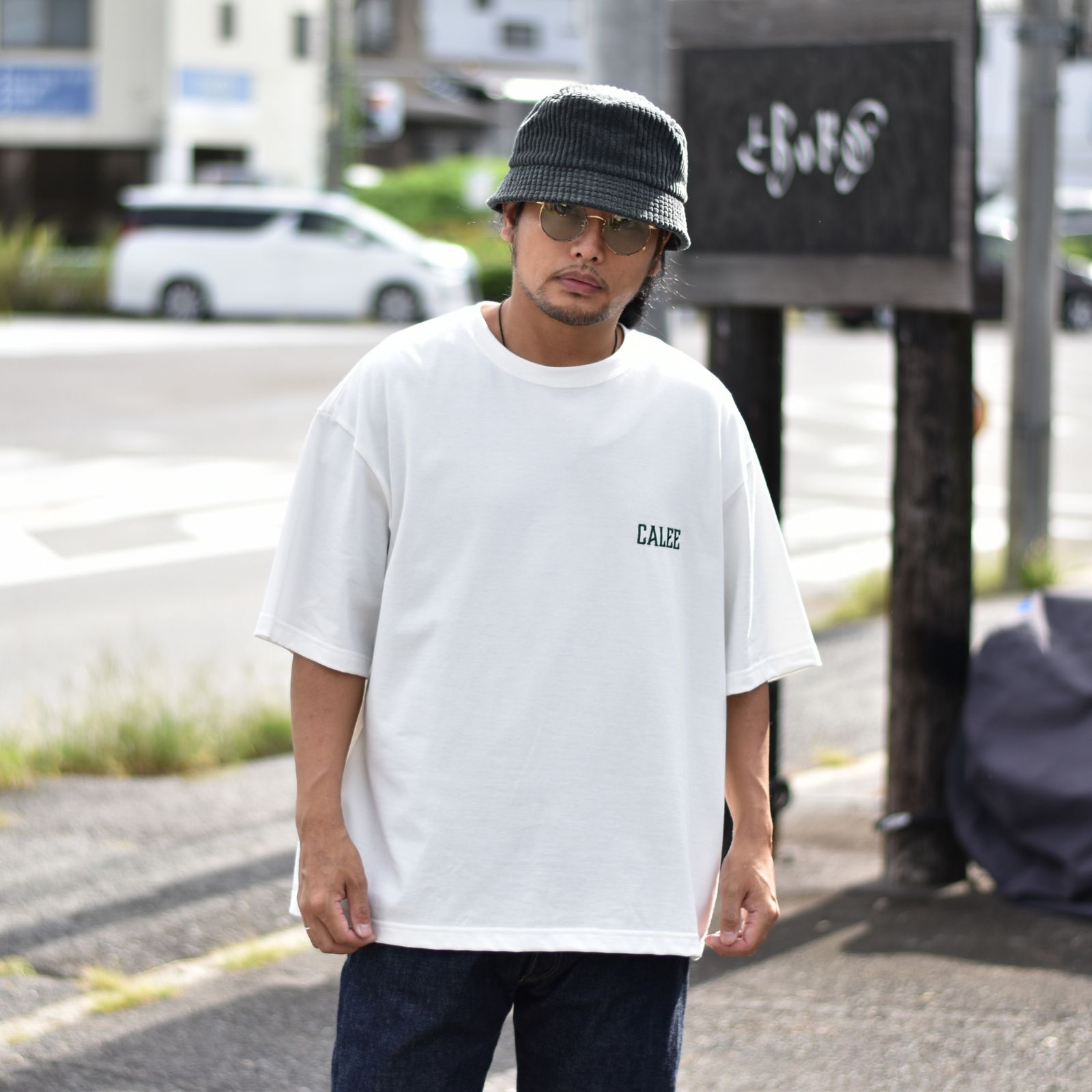 CALEE - DROP SHOULDER LOGO EMBROIDERY T‐SHIRT LIMITED (WHITE.GREEN