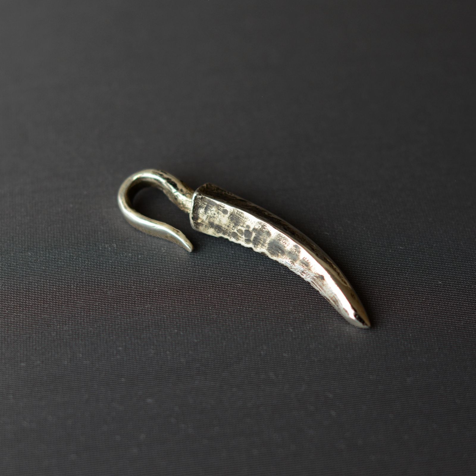 × JUNUEZONO TALON ONE NECKLACE （シルバー）