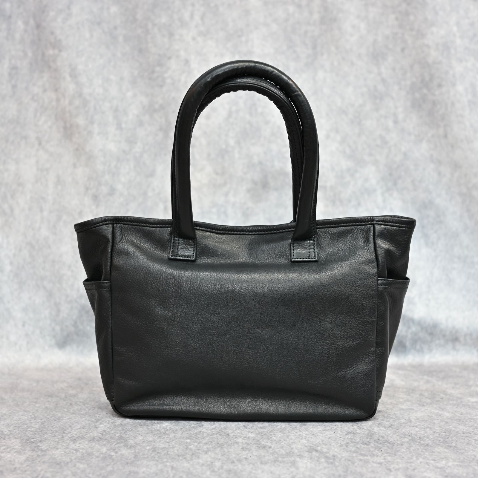 PC RIDERS LEATHER TOTE BAG S W / LOVE & PEACE SILVER (BLACK)｜レザートート バッグ （ブラック） PC-017-3696-10