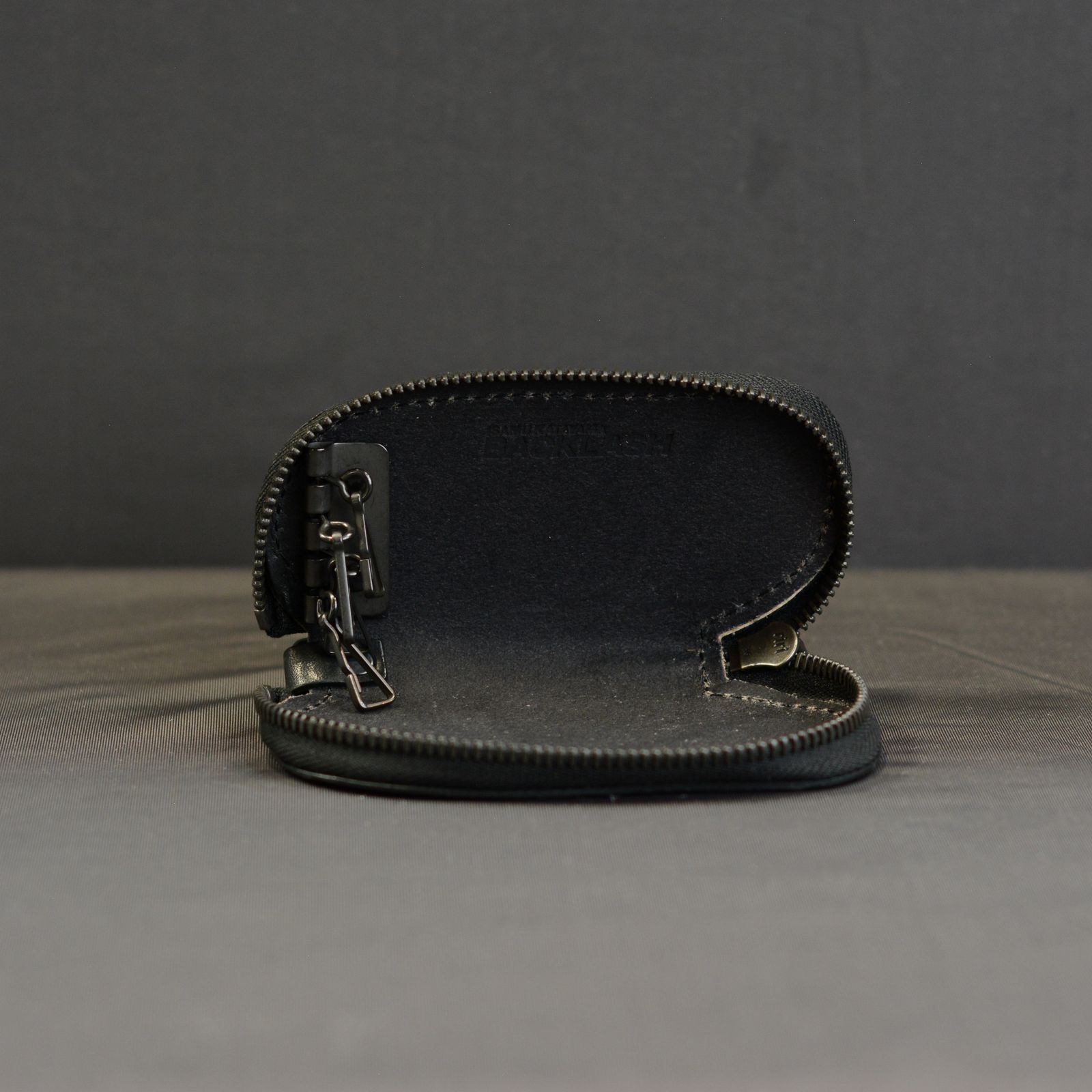 イタリアンショルダー シワ加工プルアップ （BLACK）