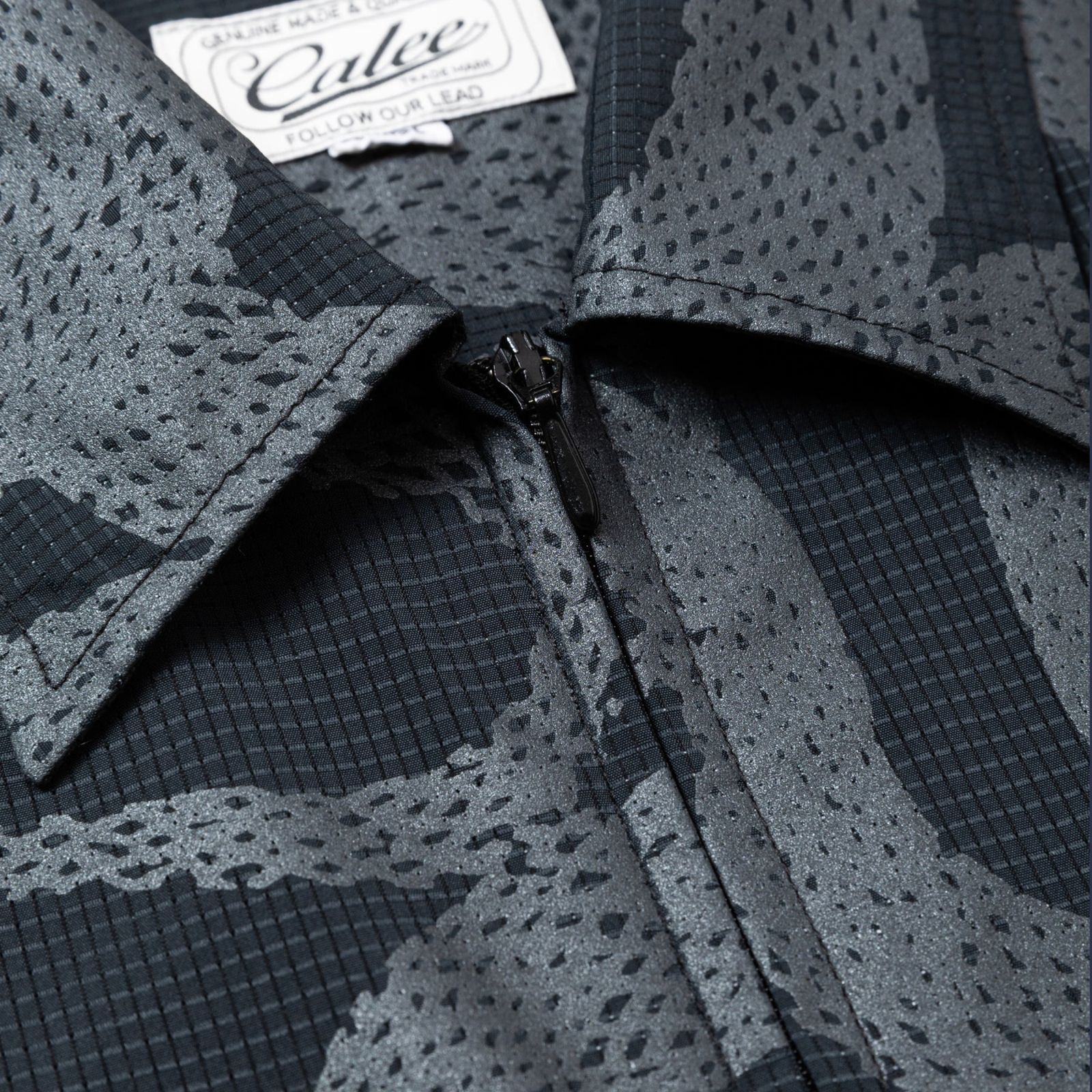 DOTAIR®︎ SNAKE PATTERN ZIP SH ＜REFLECTOR＞ (BLACK) / ドットエア スネーク総柄 半袖シャツ