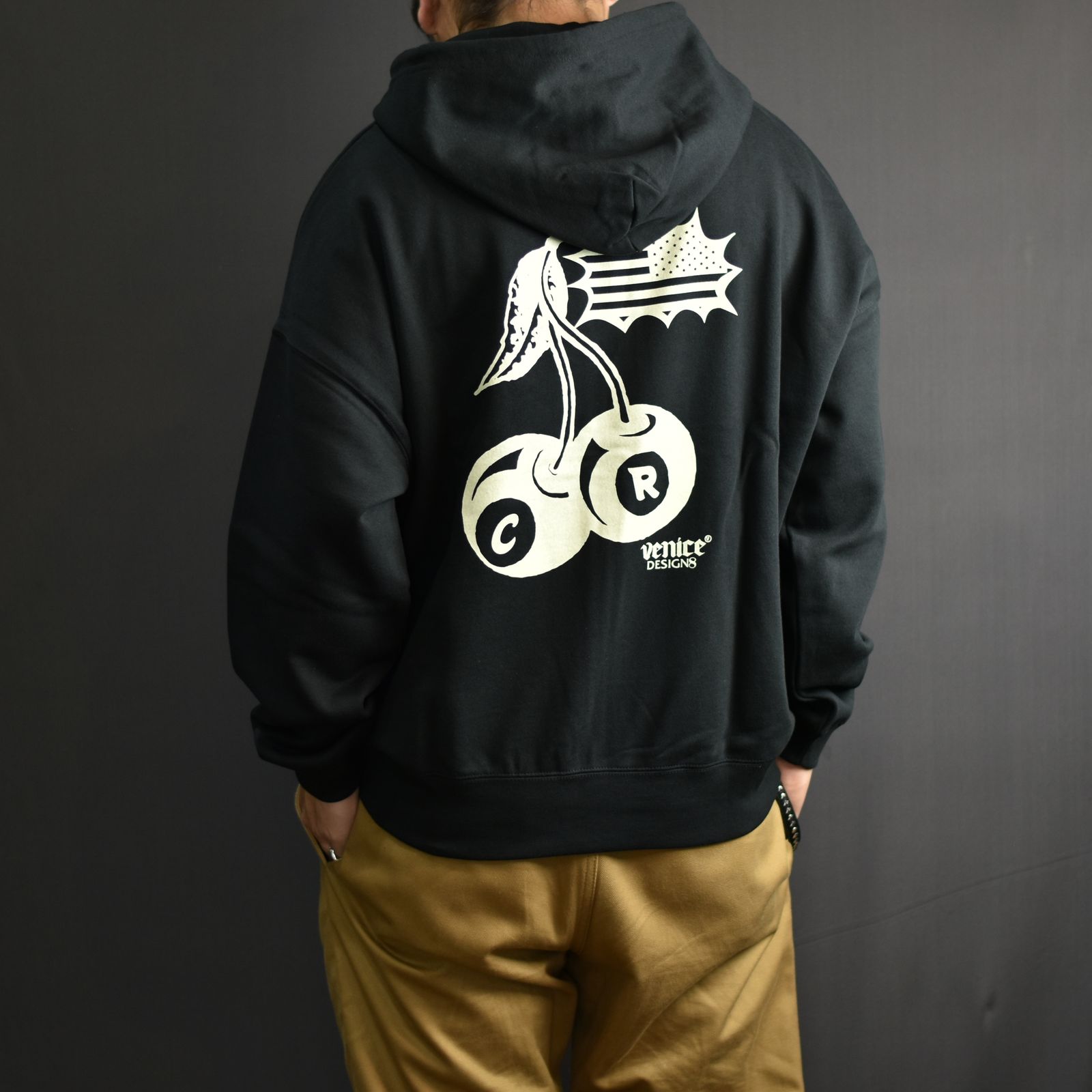 ×VENICE8 COFFEE HOUSE CR CHERRY BOMB ZIP HOODIE (BLK) / ジップアップ パーカー