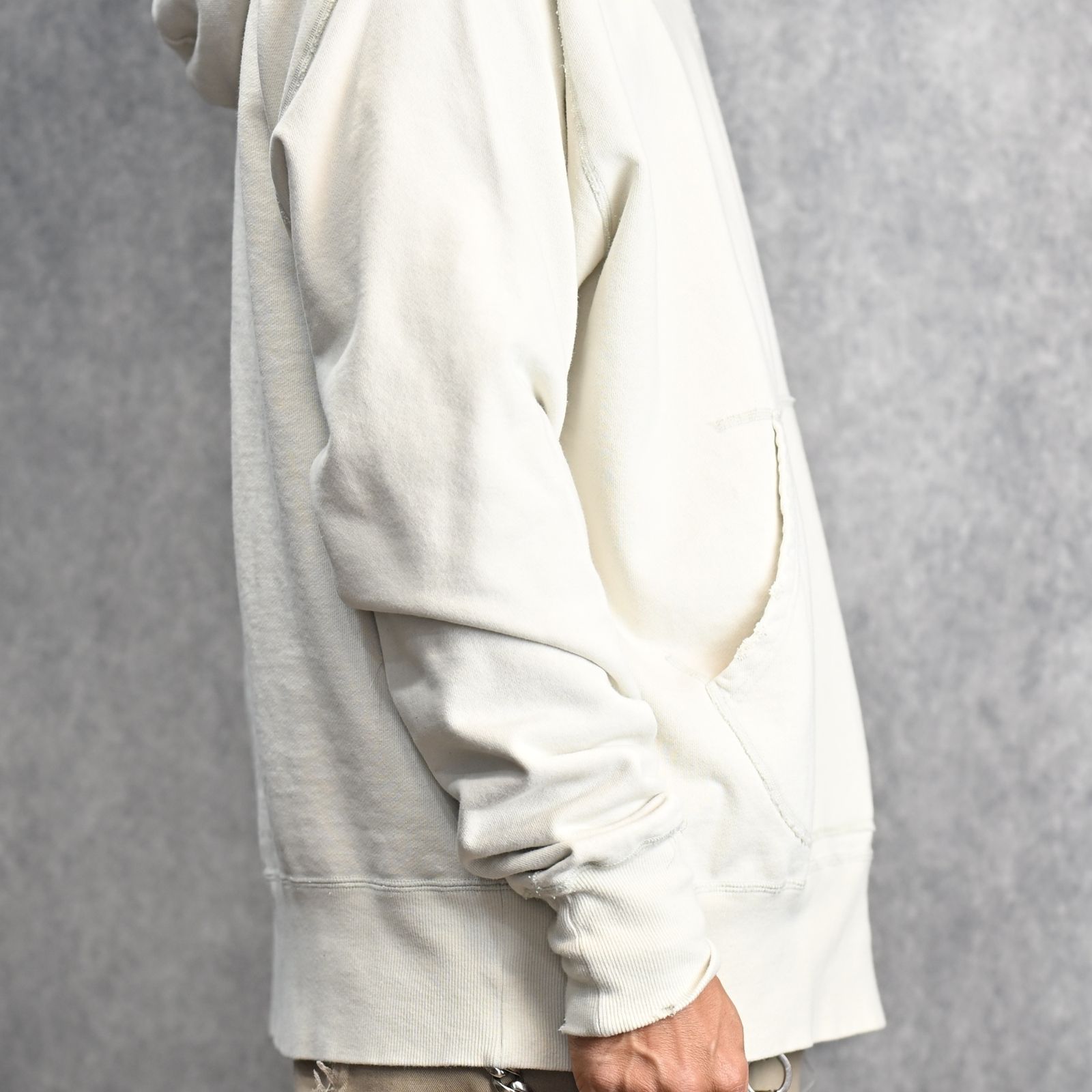 W-V AFTER HOODIE (OFF WHITE / オフホワイト) パーカー フーディー 2401002M