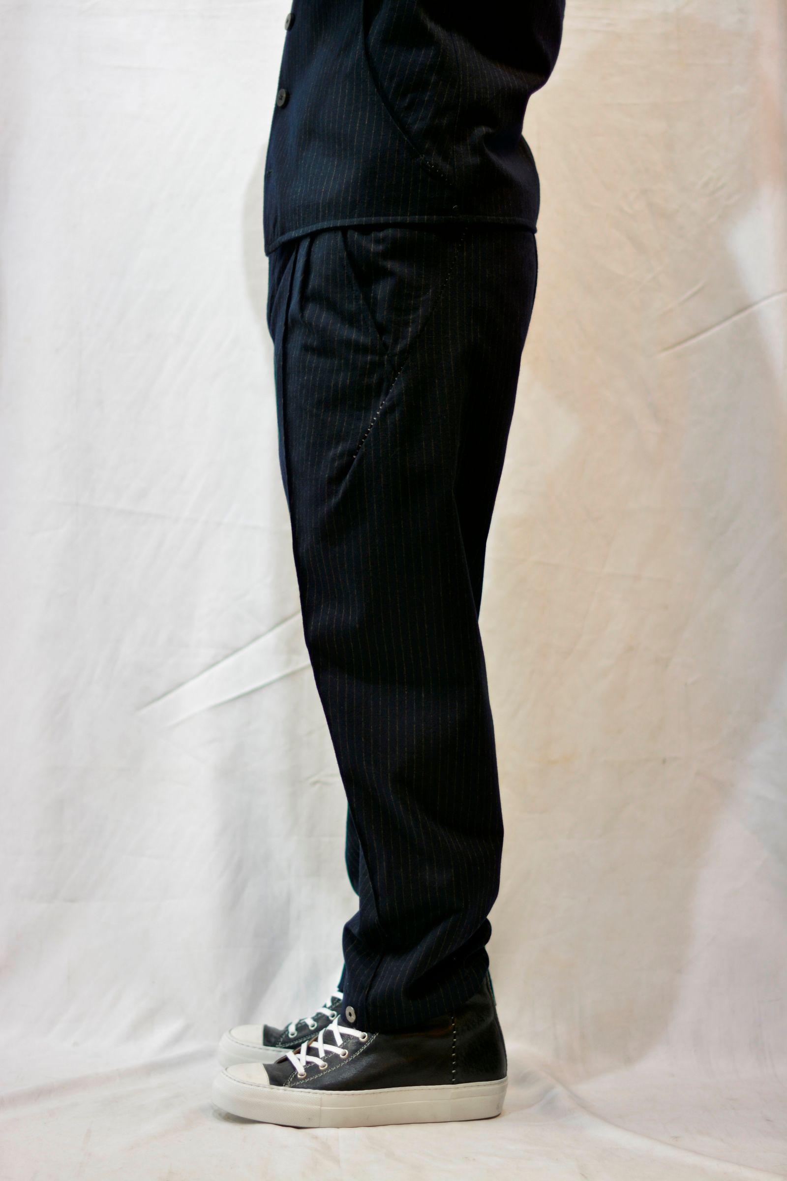 PANTS WIDE WITH BUTTONS"