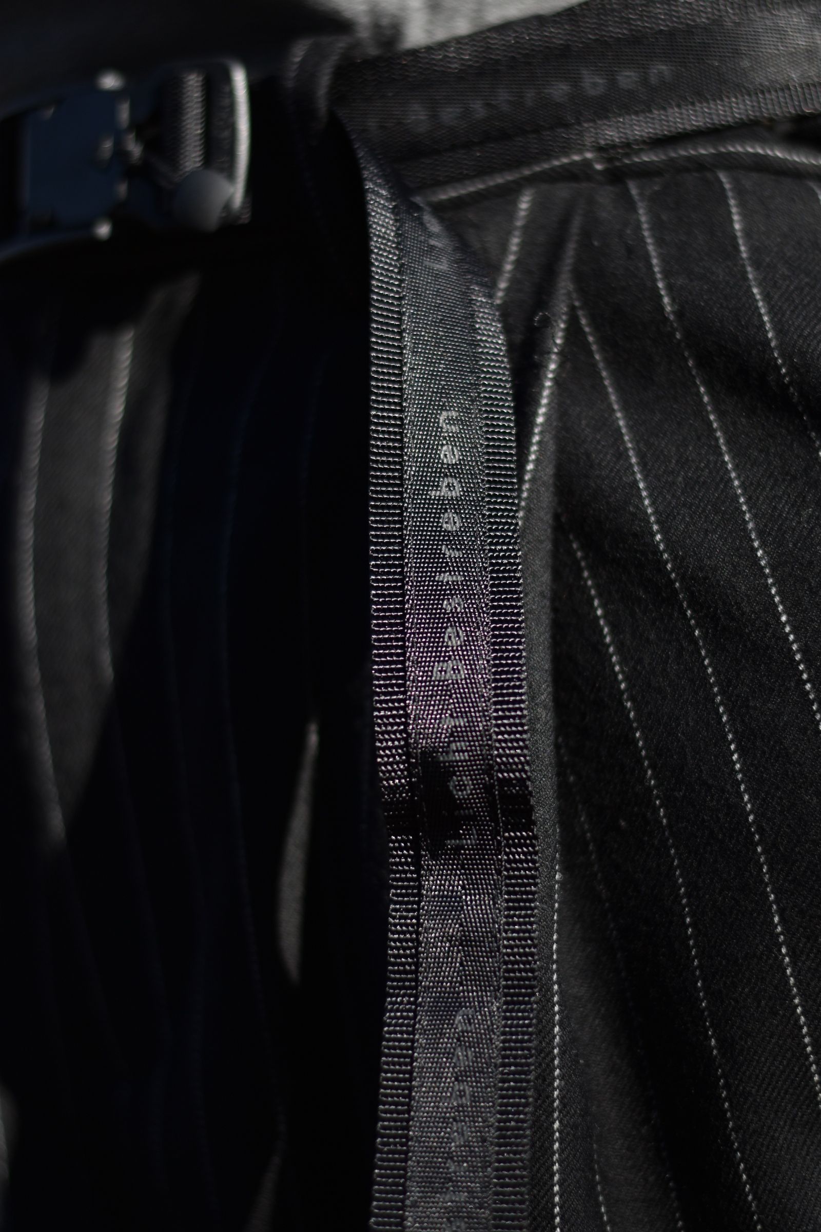 マグネットバックルロングベルト / LB22SS-AC01 (BLACK×BLACK)