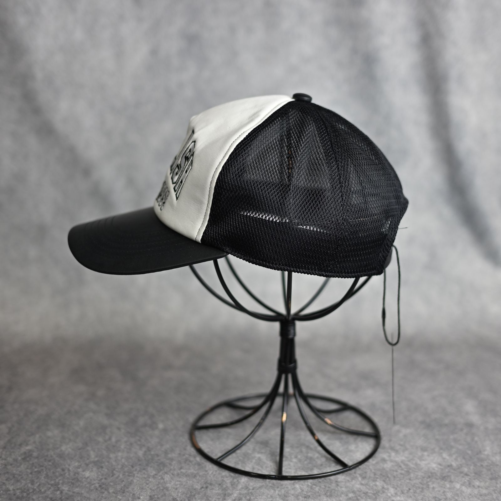 ISAMU KATAYAMA BACKLASH - Furniture Leather メッシュキャップ