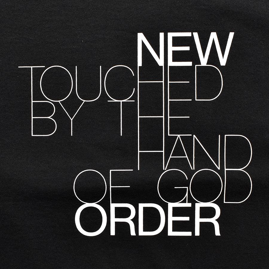 New Order “TOUCHED BY THE HAND OF GOD” Crewneck T-SH （BLACK） /  ニューオーダー 「タッチト・バイ・ザ・ハンド・オブ・ゴッド」 プリント Tシャツ （ブラック）