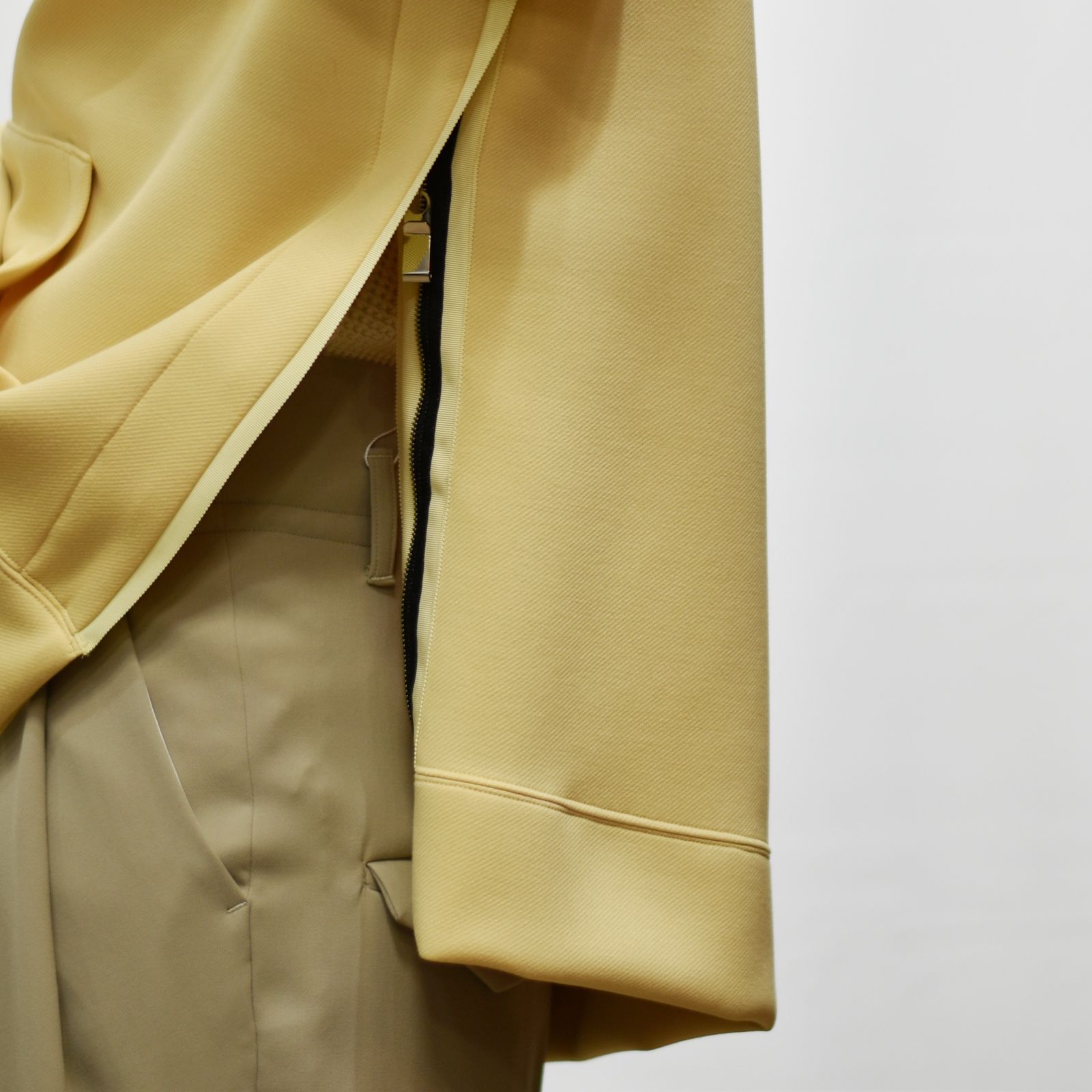 ジップベント フーディ / LB22SS-PK01-NM (PALE YELLOW)