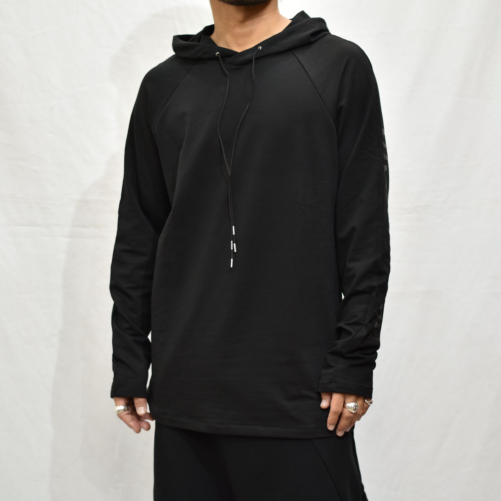 COTTON BLASTANE CUT&SAWN HO O DED RAGLAN LONG SLEEVE