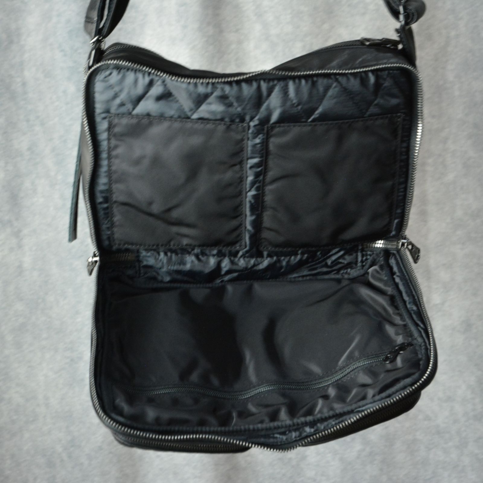 Furniture Leather トラベルバッグ  （BLACK / ブラック）
