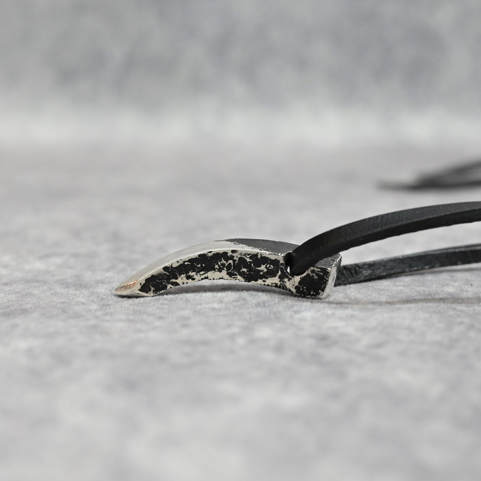 TALON TOP-04 + MARYAM HORSE LEATHER CORD｜ SILVERS 純銀