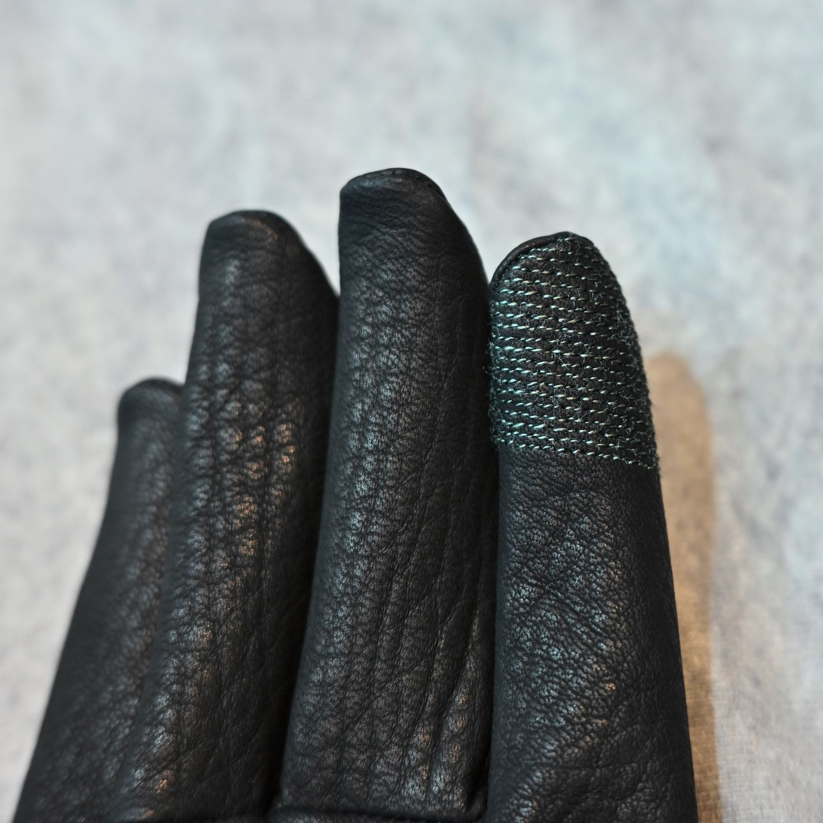 ディアスキン タッチパネル対応 グローブ （BLACK）｜332-42