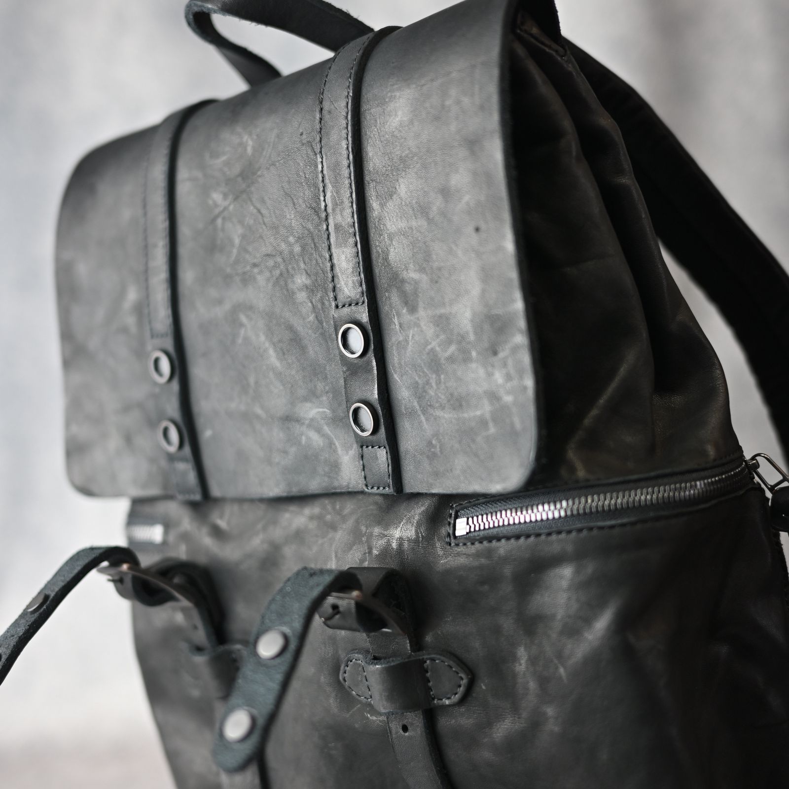 ジャパン ダブルショルダー フルタンニン製品染め ミリタリーバッグ （BLACK） 92-33
