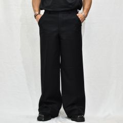 Wool flannel wide trousers ”