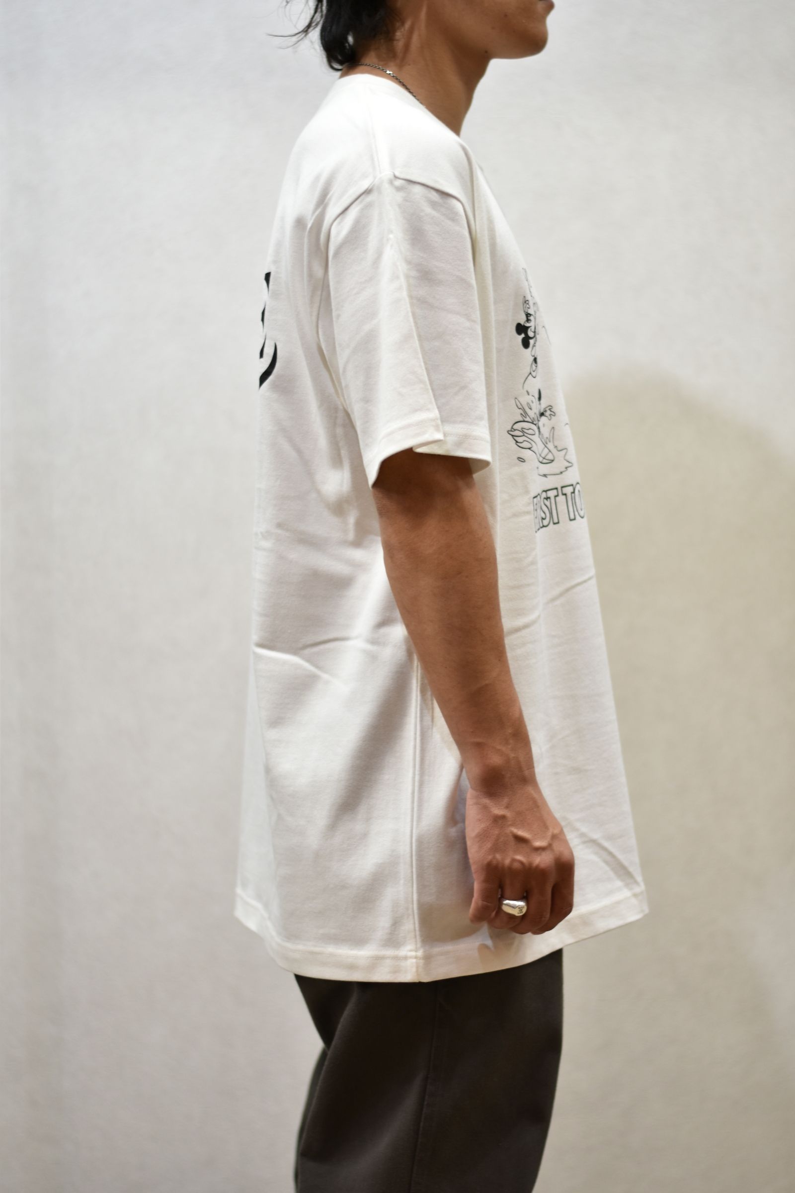 ×DISNEY MULTI PLAYER T-SHIRT (WHITE)