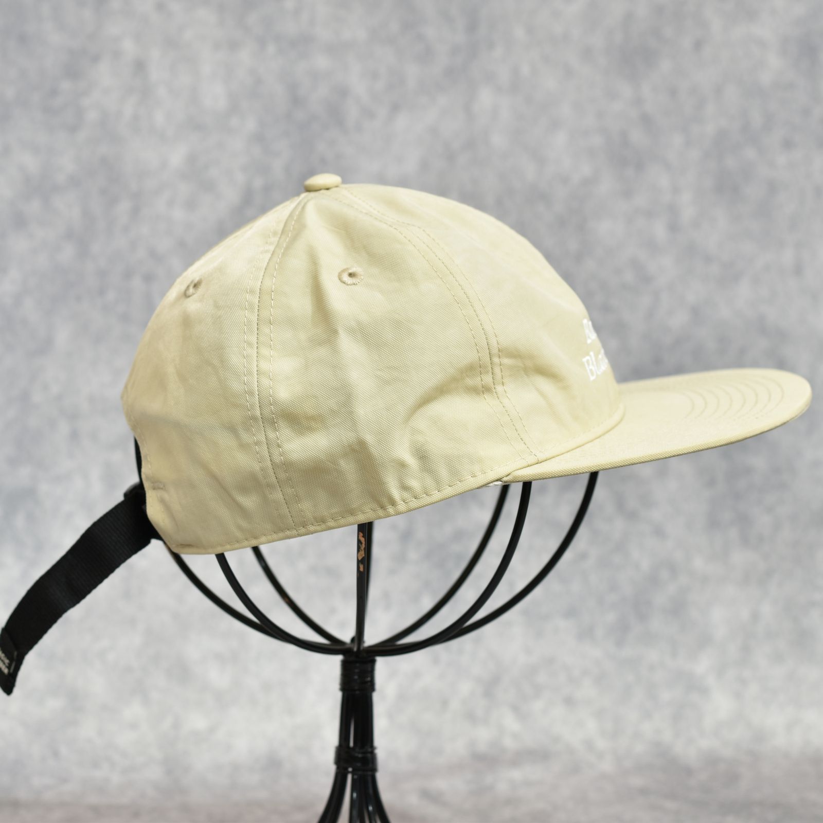 × MAGIC NUMBER RWMN CAP （BEIGE）｜× マジック ナンバー キャップ｜RW26S0730