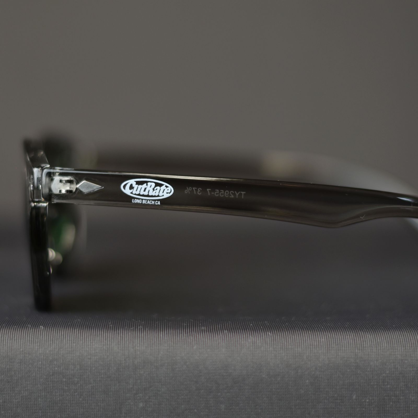 CUTRATE LOGO GLASSES (CLEAR GRAY × GREEN) / カットレイト ロゴ グラシズ