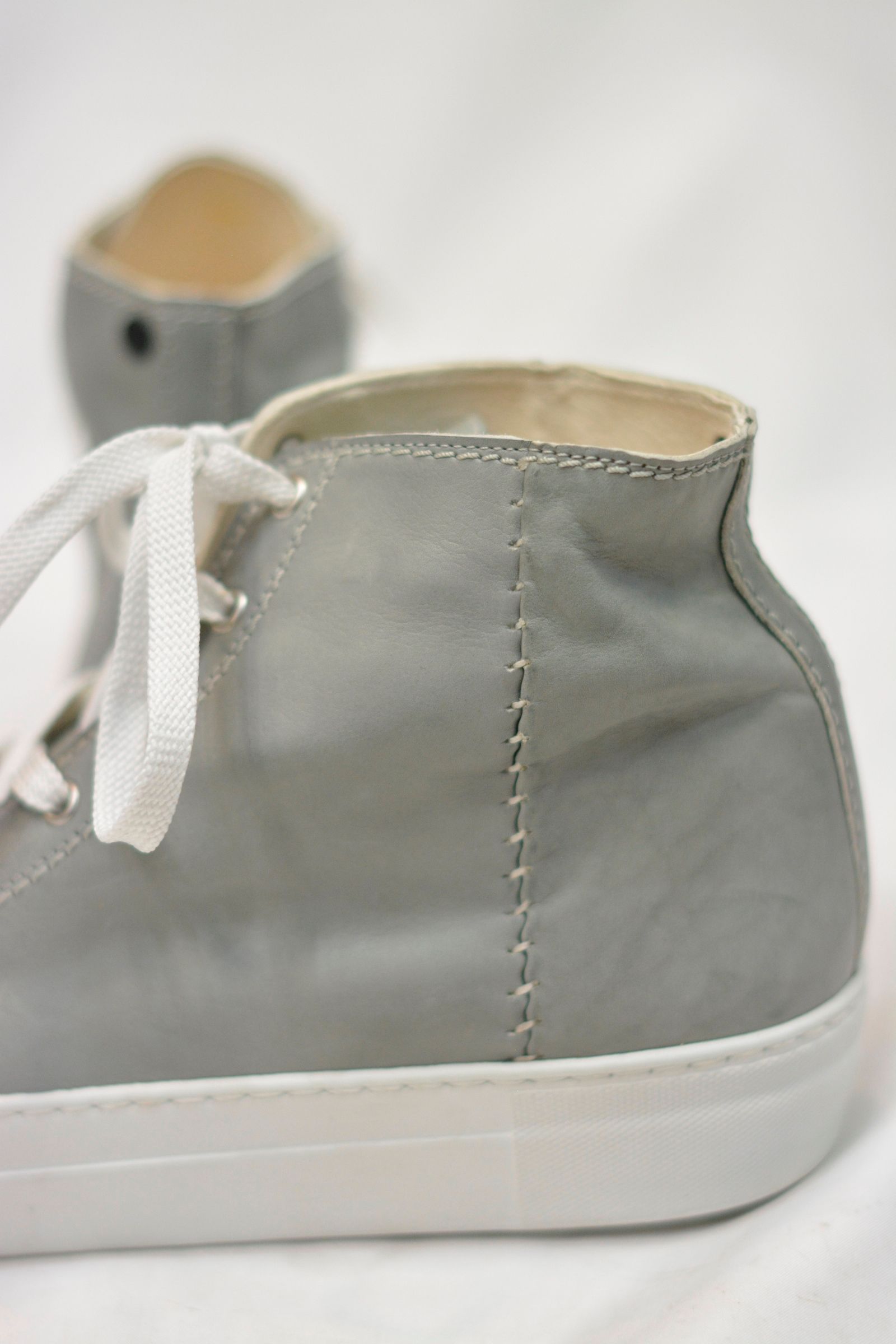 CALF LEATHER HI-CUT SNEAKER