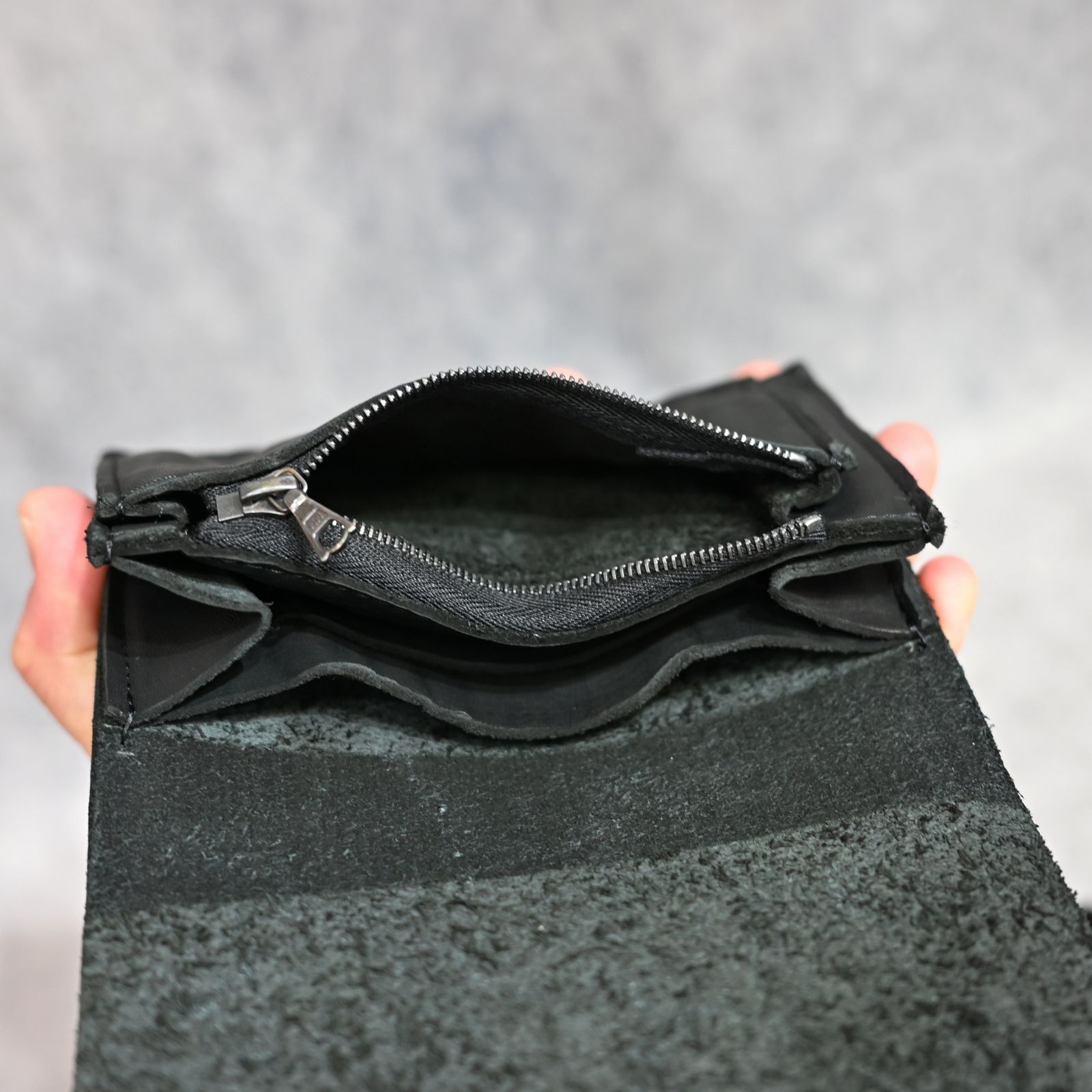 ダブルショルダーレザー製品染め 札入れ （BLACK / ブラック） 318-03
