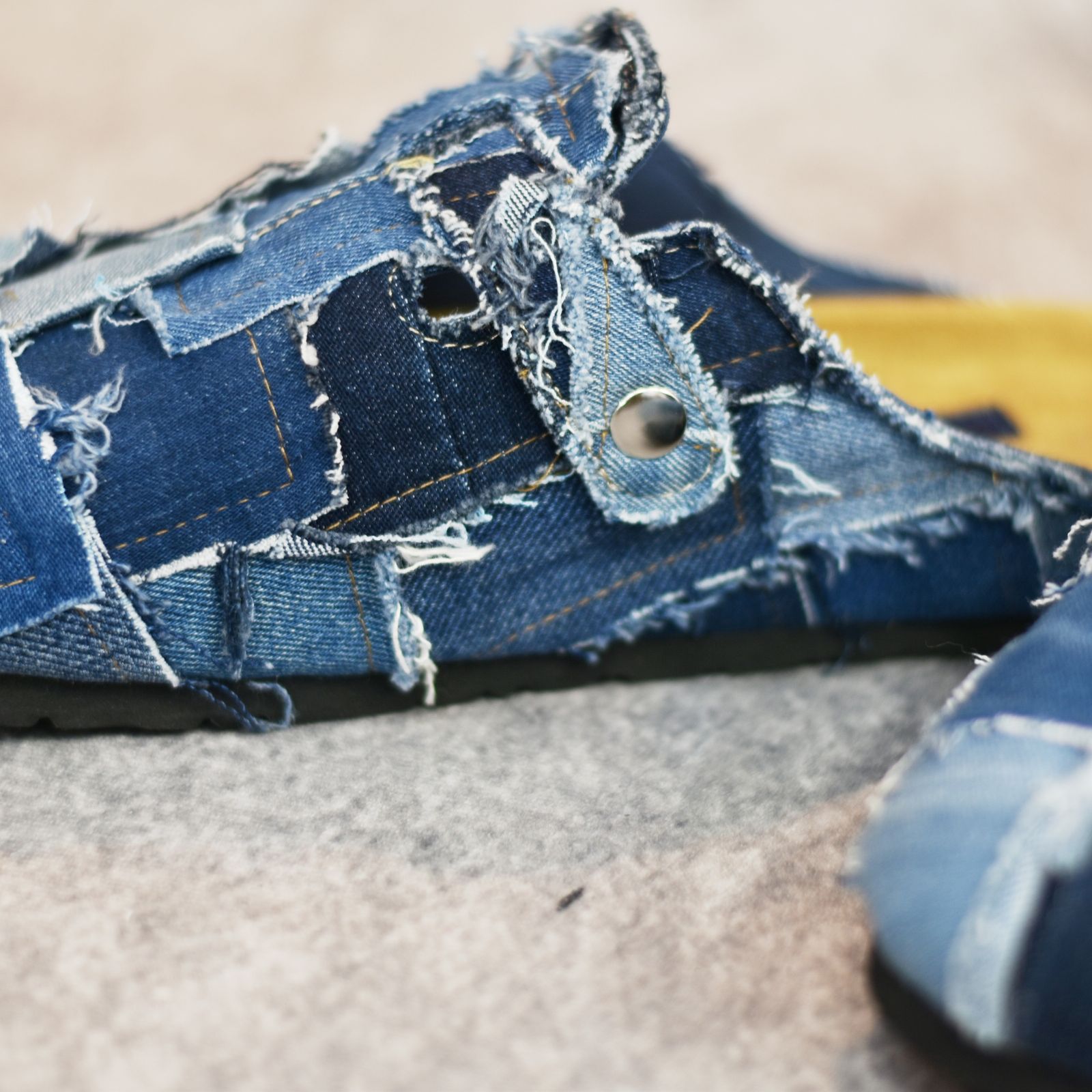 MULE SLIPPERS (MULTI DENIM) | デニム ミュール スリッパ