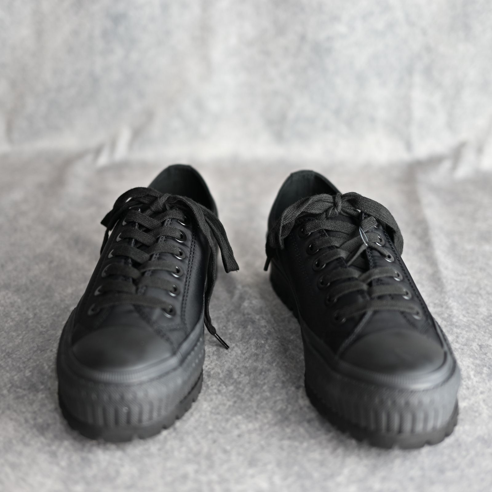 NYLON SNEAKERS （BLACK） / ナイロン ロウトップ スニーカー（ブラック） / HO-E01-660