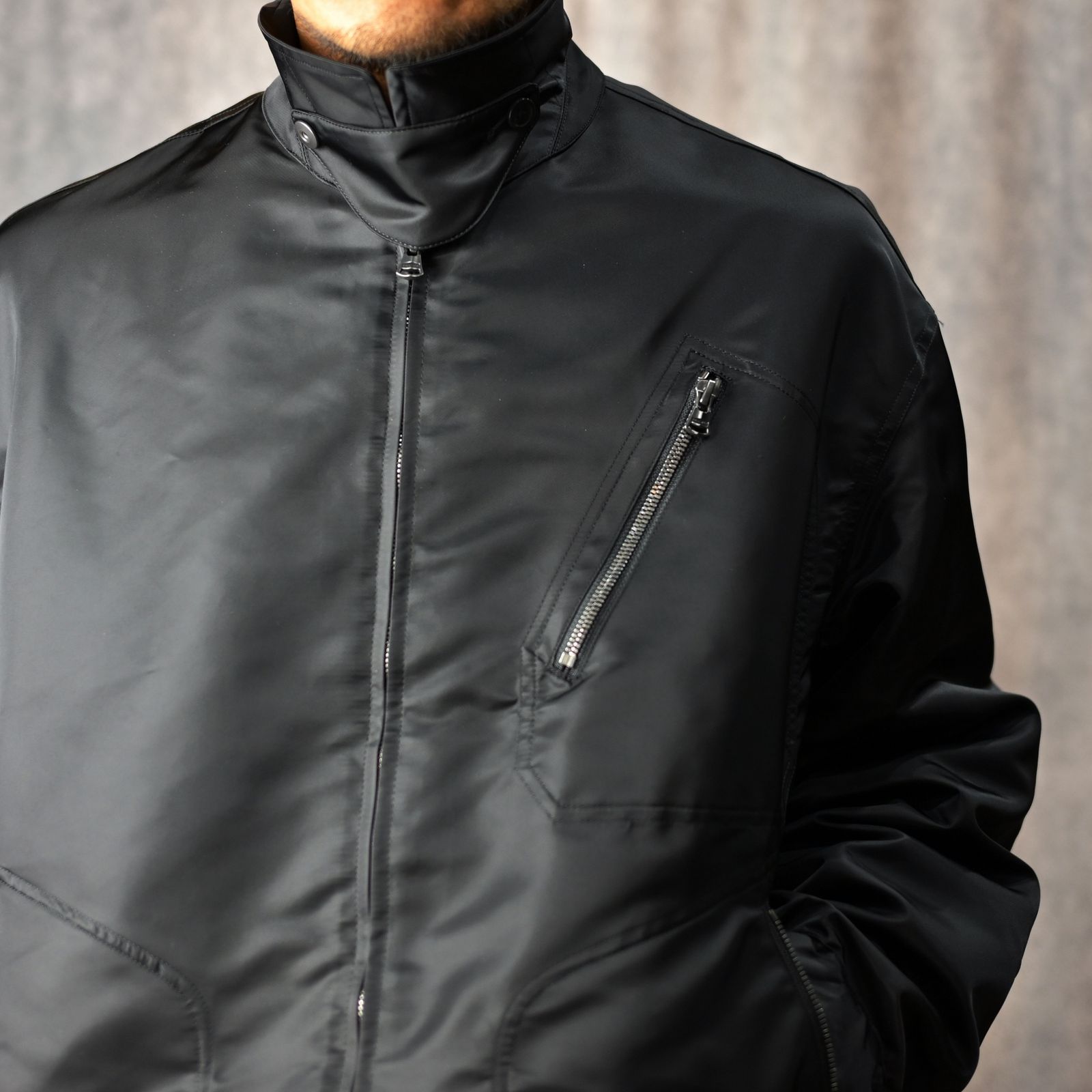 ［25周年記念］ × Yohji Yamamoto ナイロン ブルゾン （BLACK / ブラック） YB-25-BZ-02C