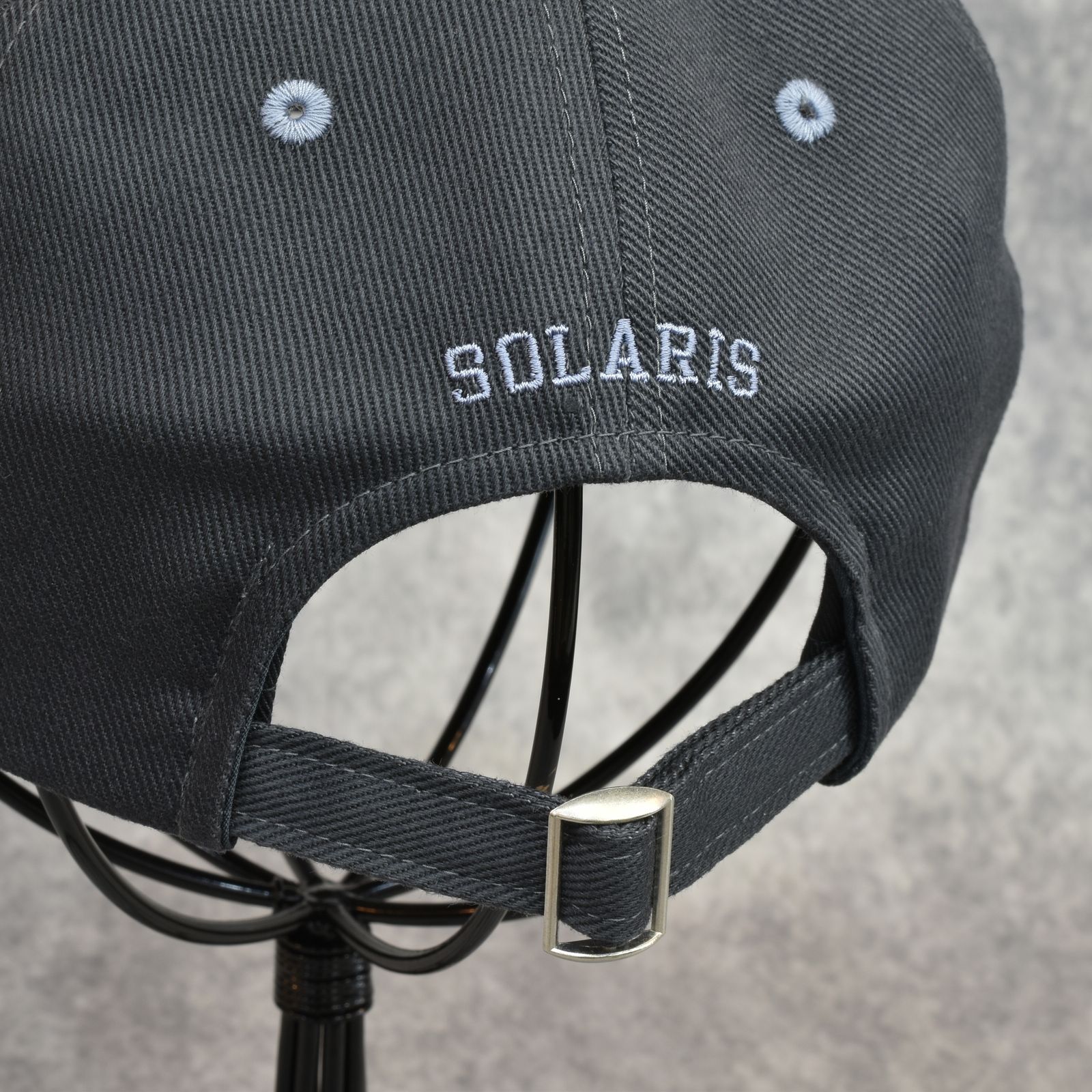 Curved Visor Cap "TRAPBOY" (CHARCOAL)｜ベースボールキャップ｜Y01008