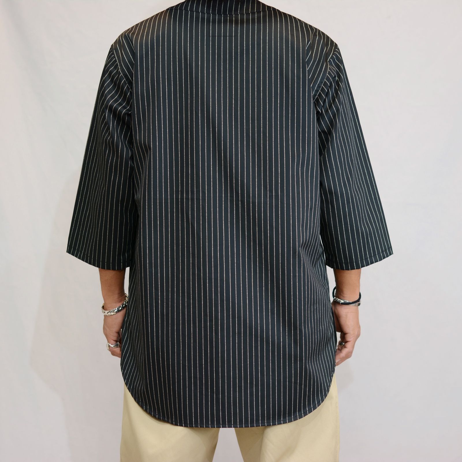 コットンウォバッシュ抜染プリント 半袖シャツ （BLK）