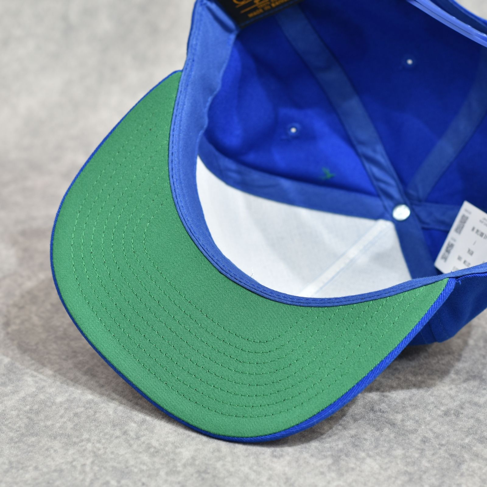 PINSTRIPE EMBROIDERY CAP (ROYAL)｜ピンストライプ ロゴ刺繍 ベースボールキャップ｜CR-26SS010