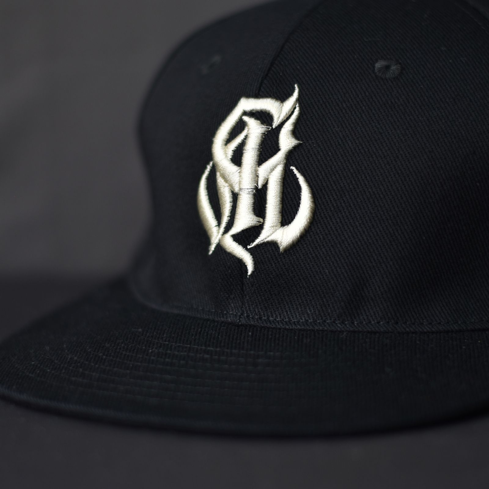 CAL NT LOGO TWILL BASEBALL CAP (BLACK/WHITE) / ロゴ ベースボールキャップ