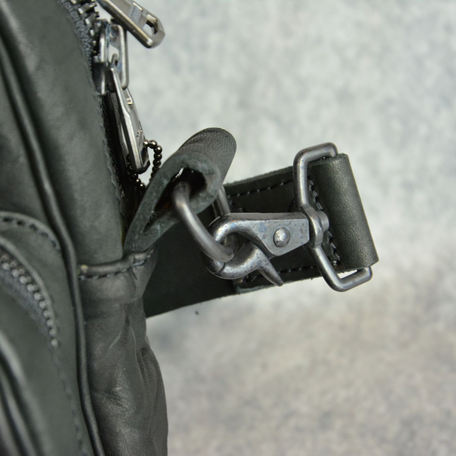 ジャパンダブルショルダー フルタンニン製品染め ショルダーバッグ （BLACK） 92-32