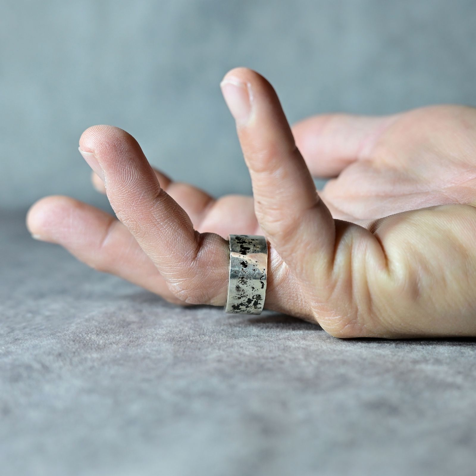 STRAIGHT RING MID （19号）｜ SILVERS 純銀