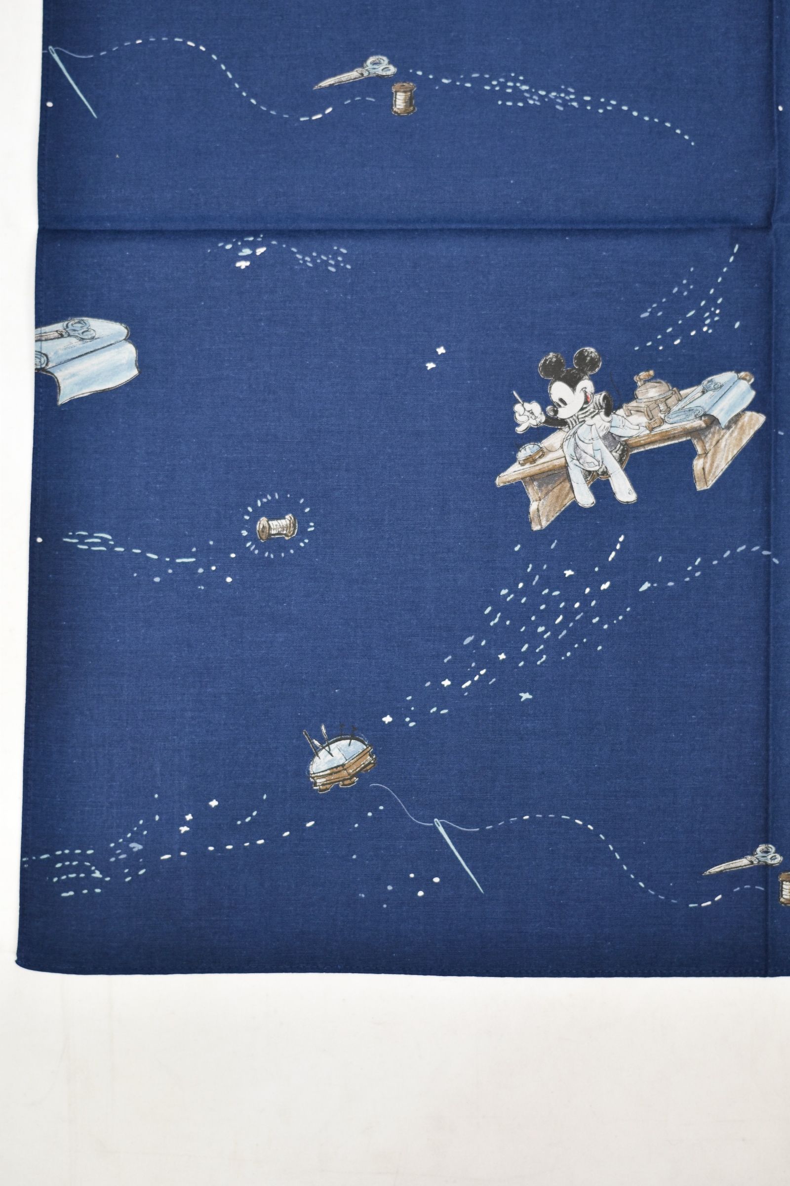 DISNEY MICKEY MOUSE/PORTER CLASSIC OHARIKO COLLECTION ALOHA SCARF -NAVY-